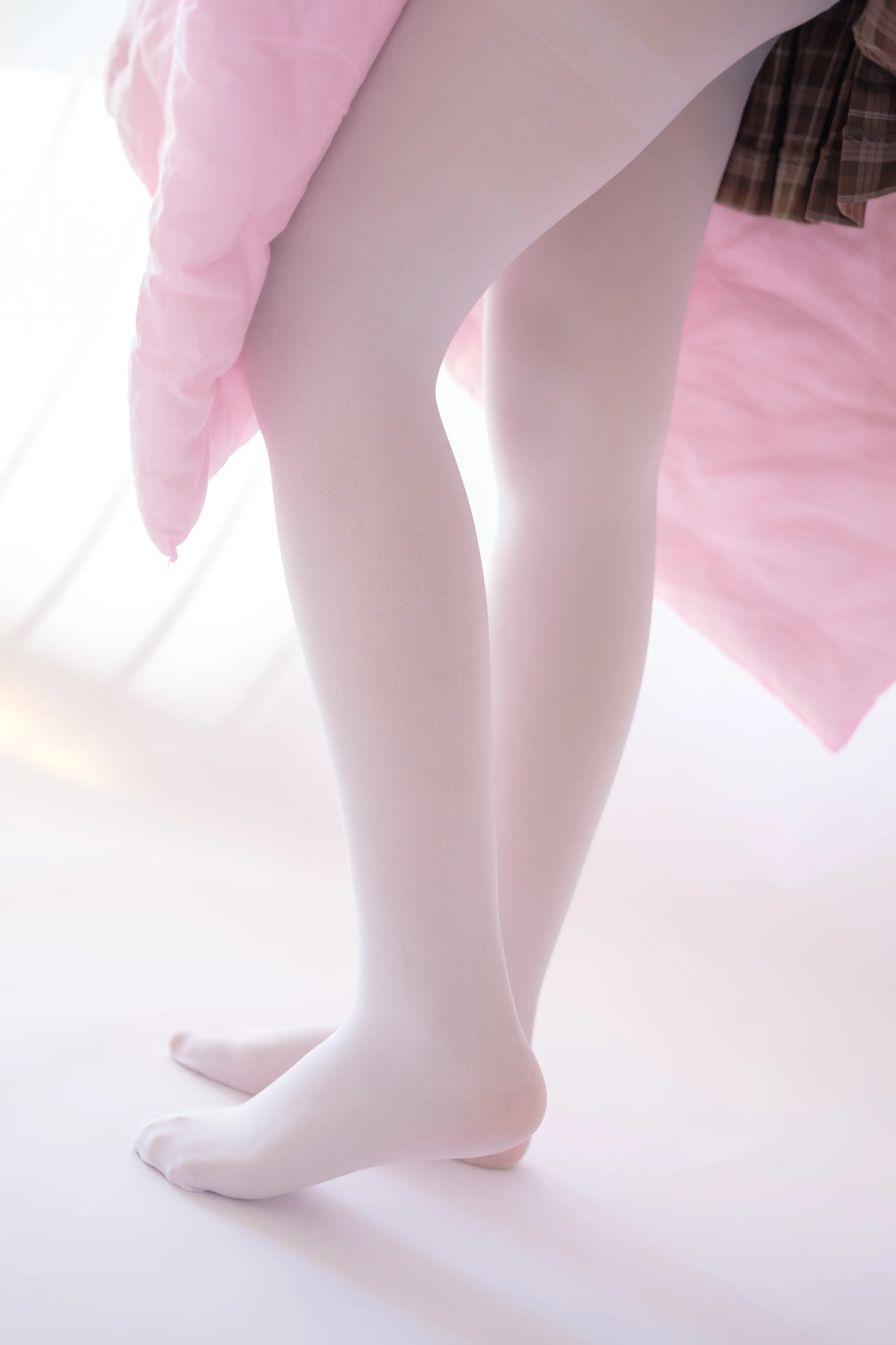 森萝财团 X 白丝少女的午休时间 [134P]