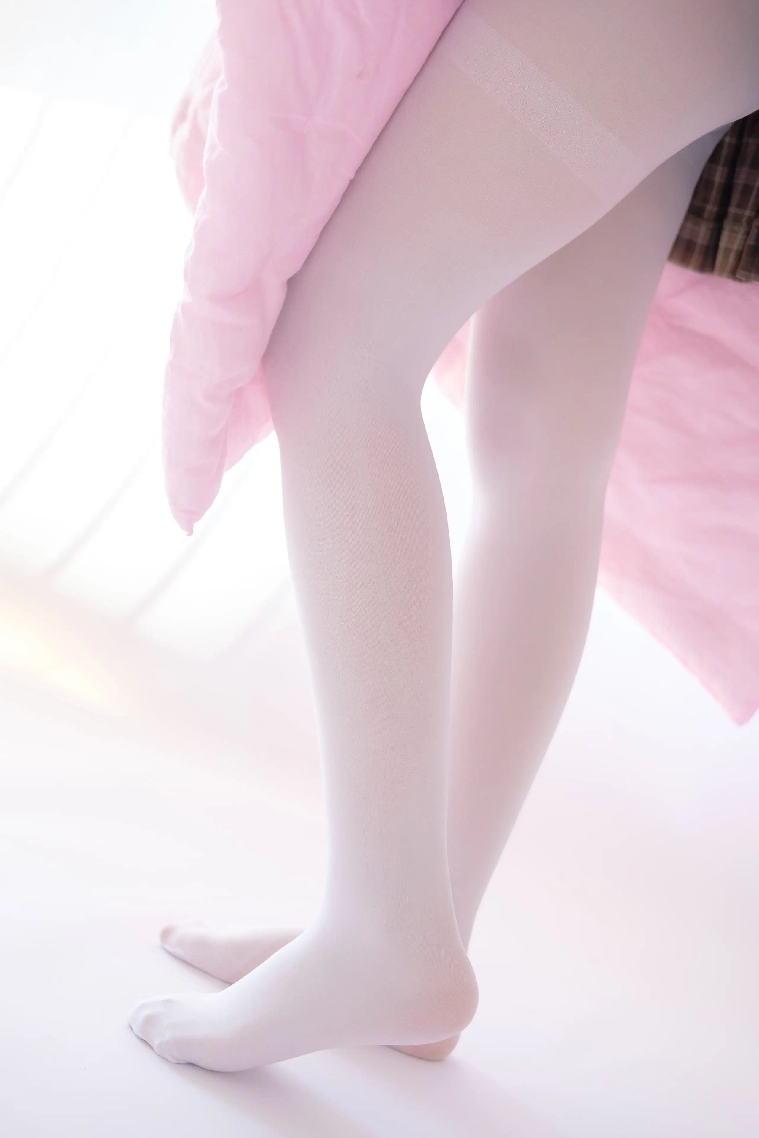 森萝财团 X 白丝少女的午休时间 [134P]