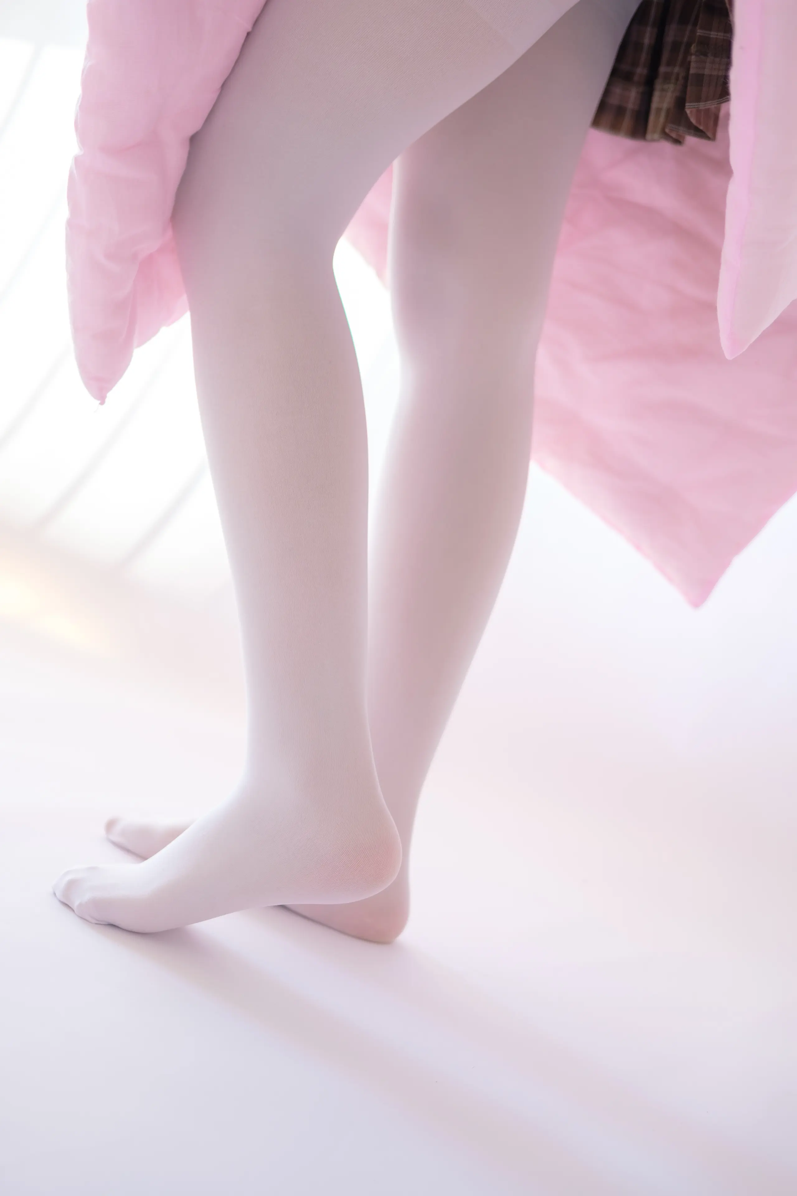 森萝财团 X 白丝少女的午休时间 [134P]