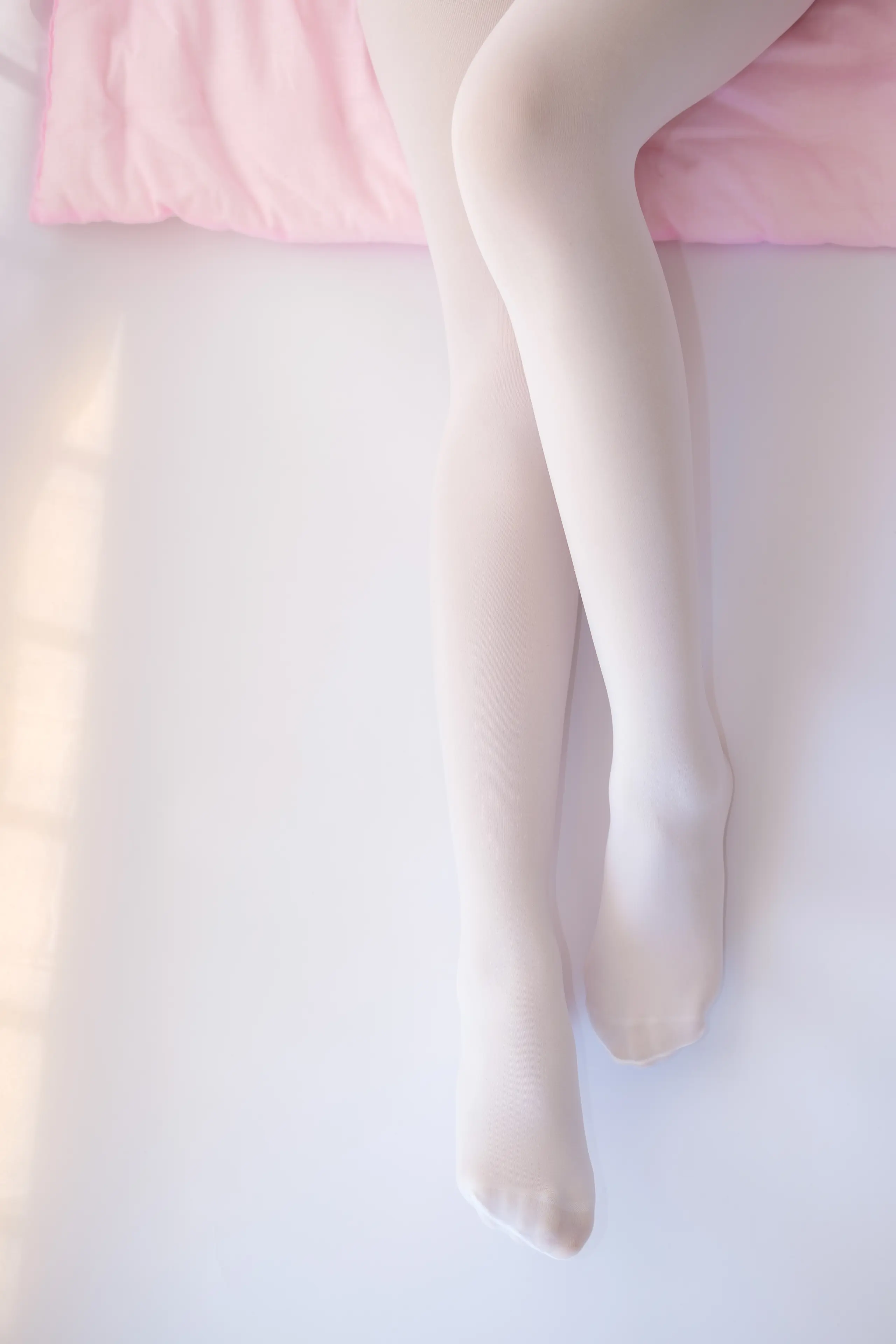 森萝财团 X 白丝少女的午休时间 [134P]