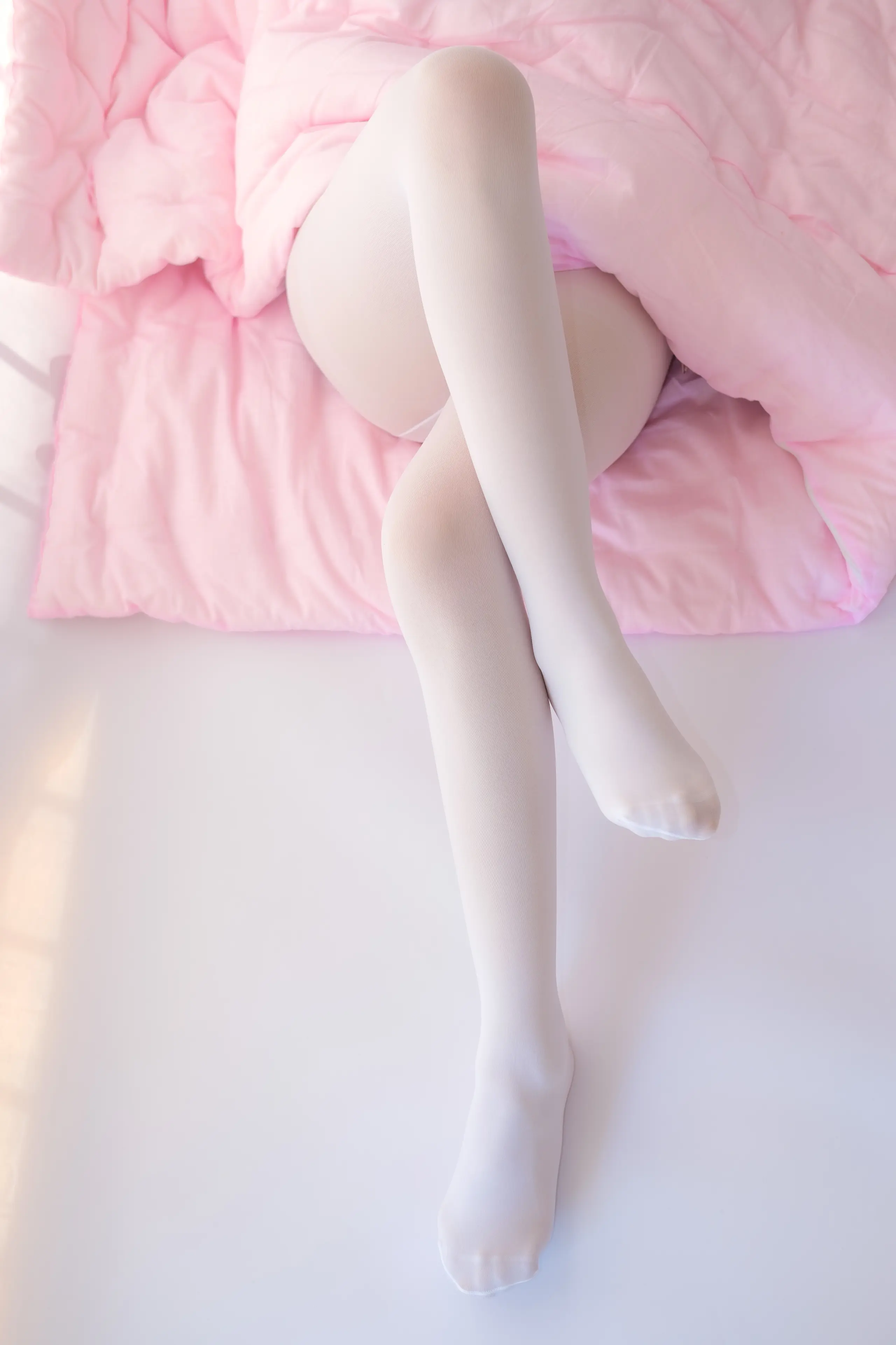 森萝财团 X 白丝少女的午休时间 [134P]