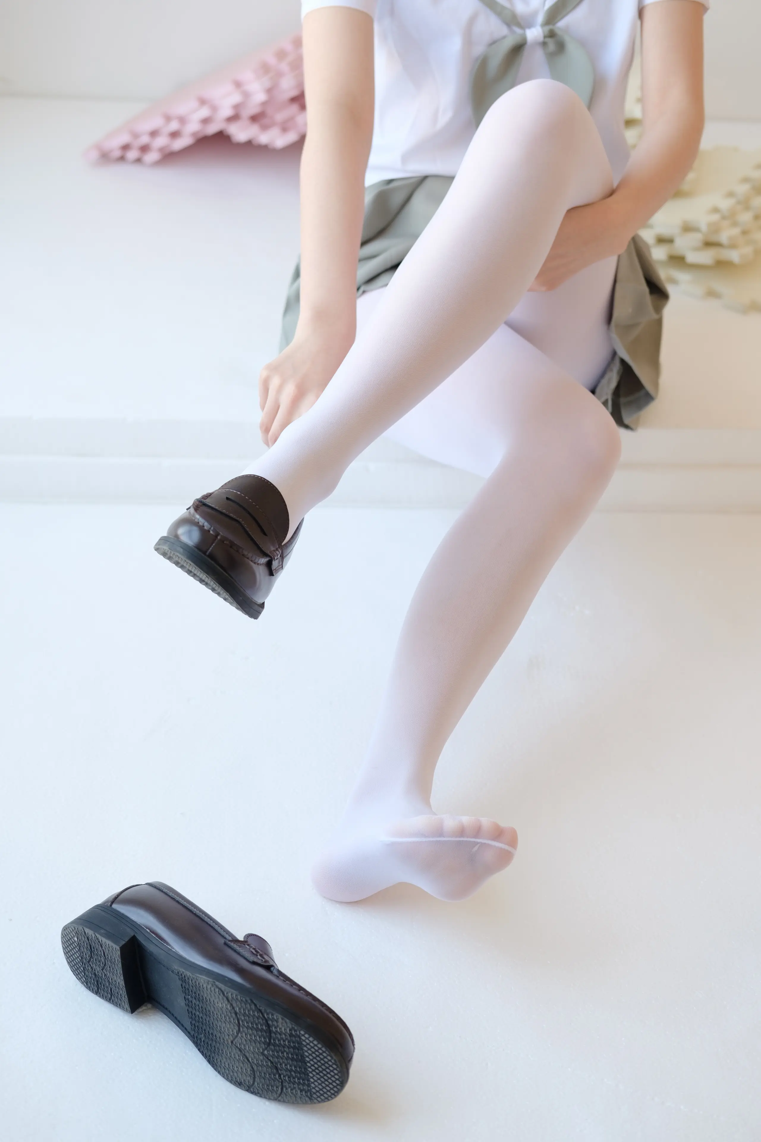 森萝财团 X 白丝纯情 [136P]