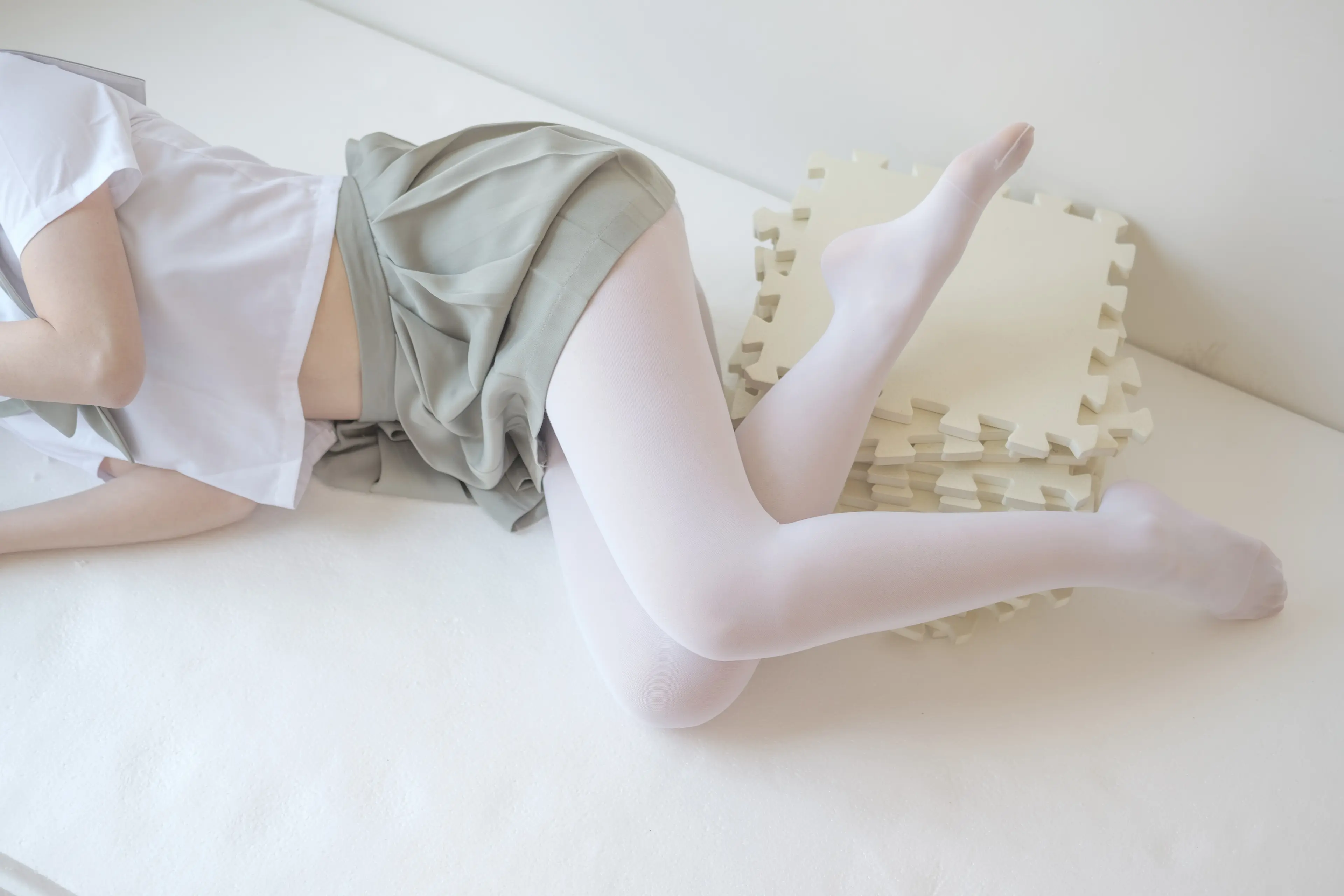 森萝财团 X 白丝纯情 [136P]