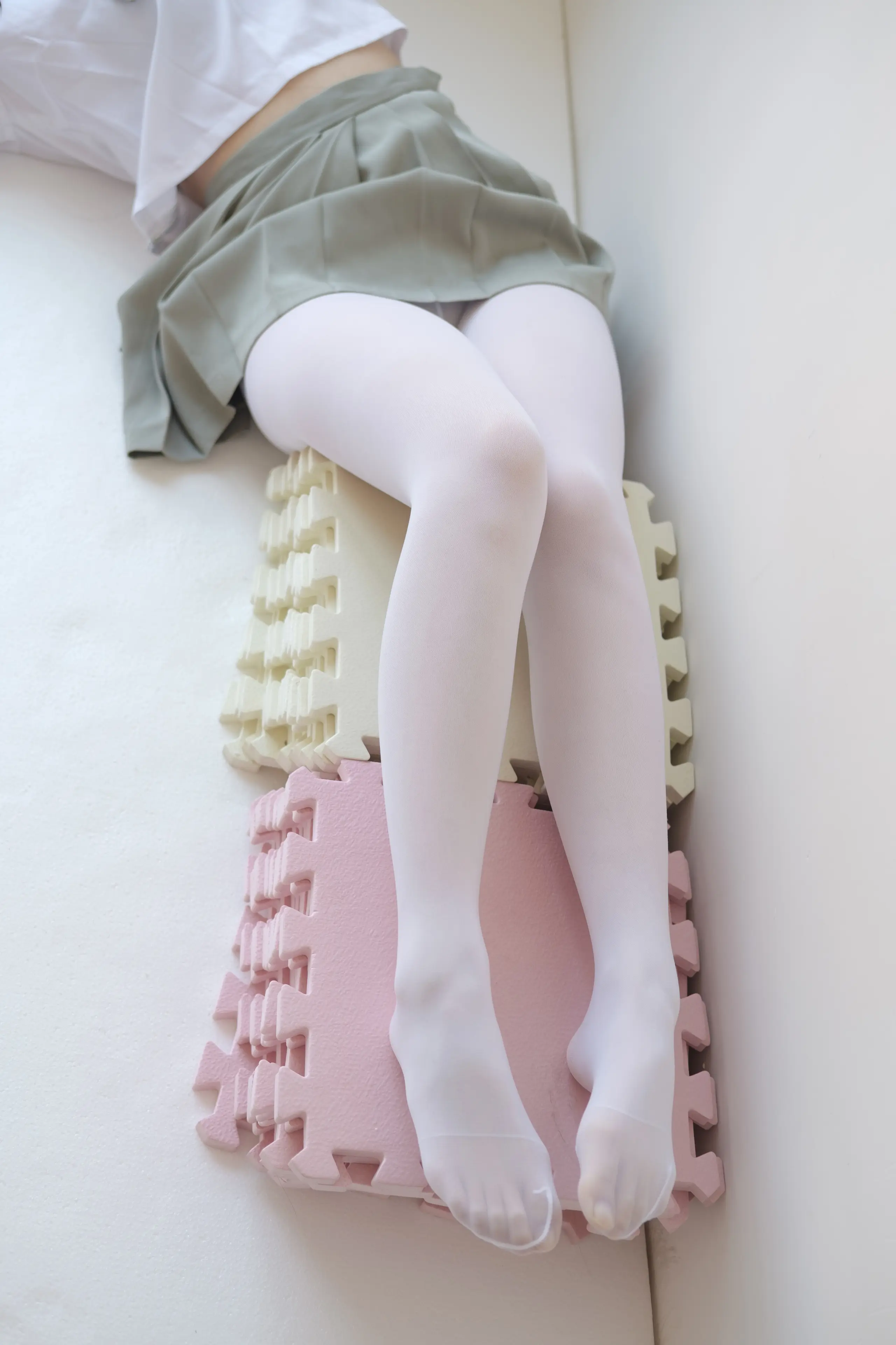 森萝财团 X 白丝纯情 [136P]