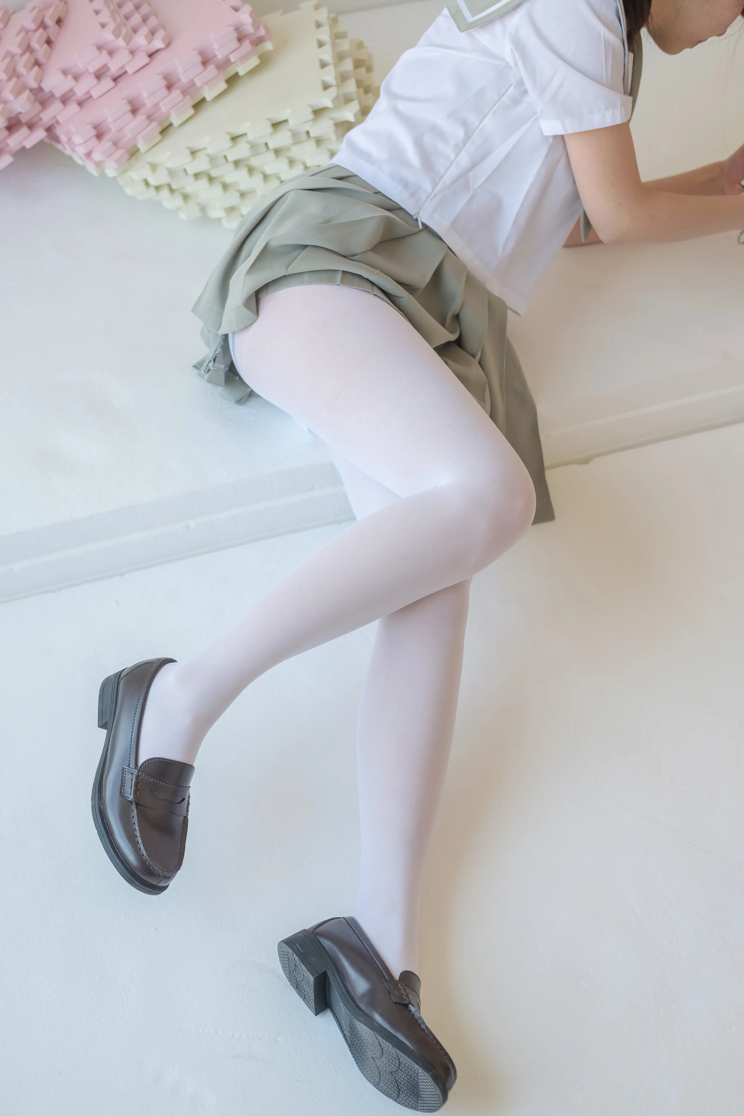 森萝财团 X 白丝纯情 [136P]