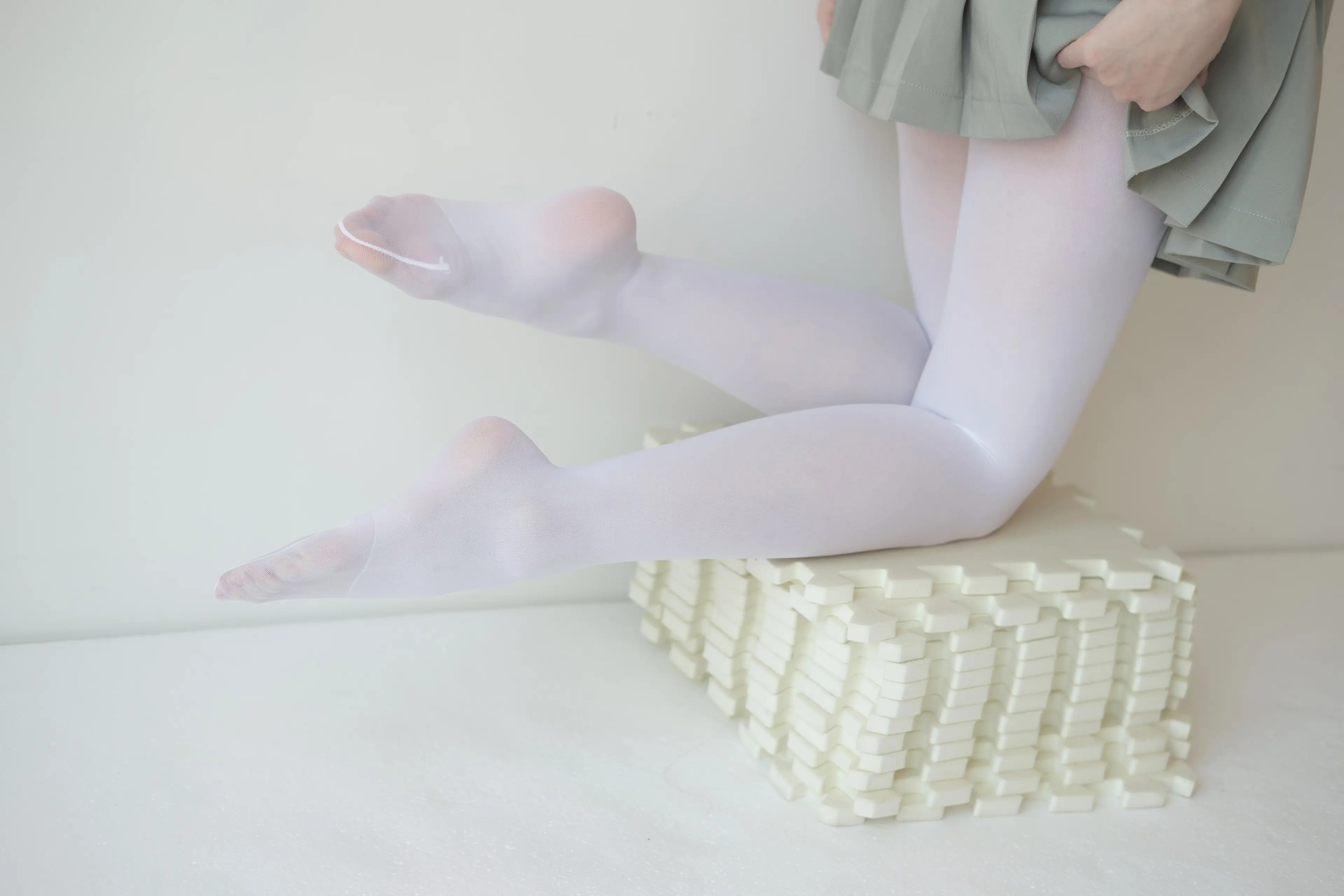 森萝财团 X 白丝纯情 [136P]