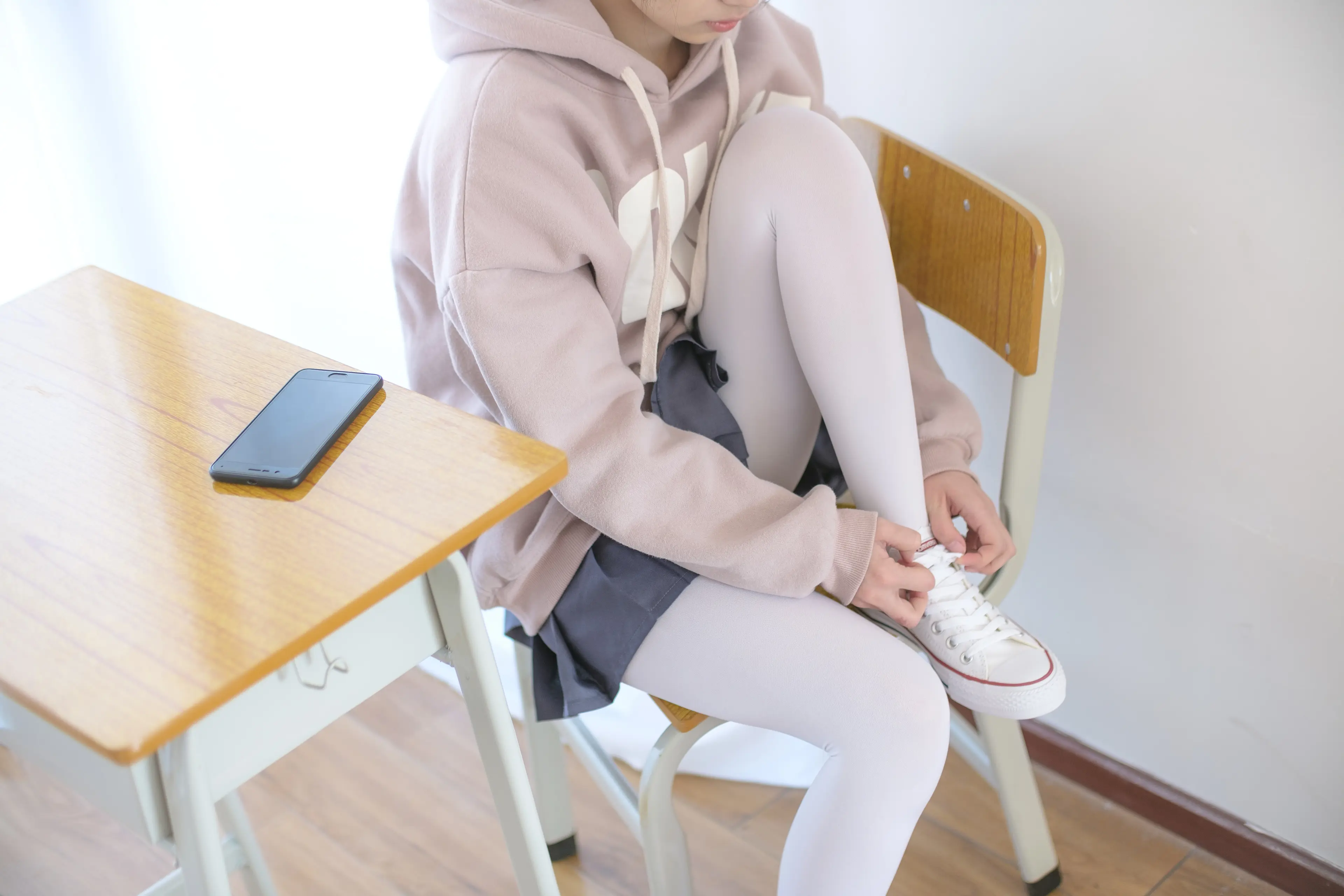 森萝财团 X 白丝运动风 [105P]