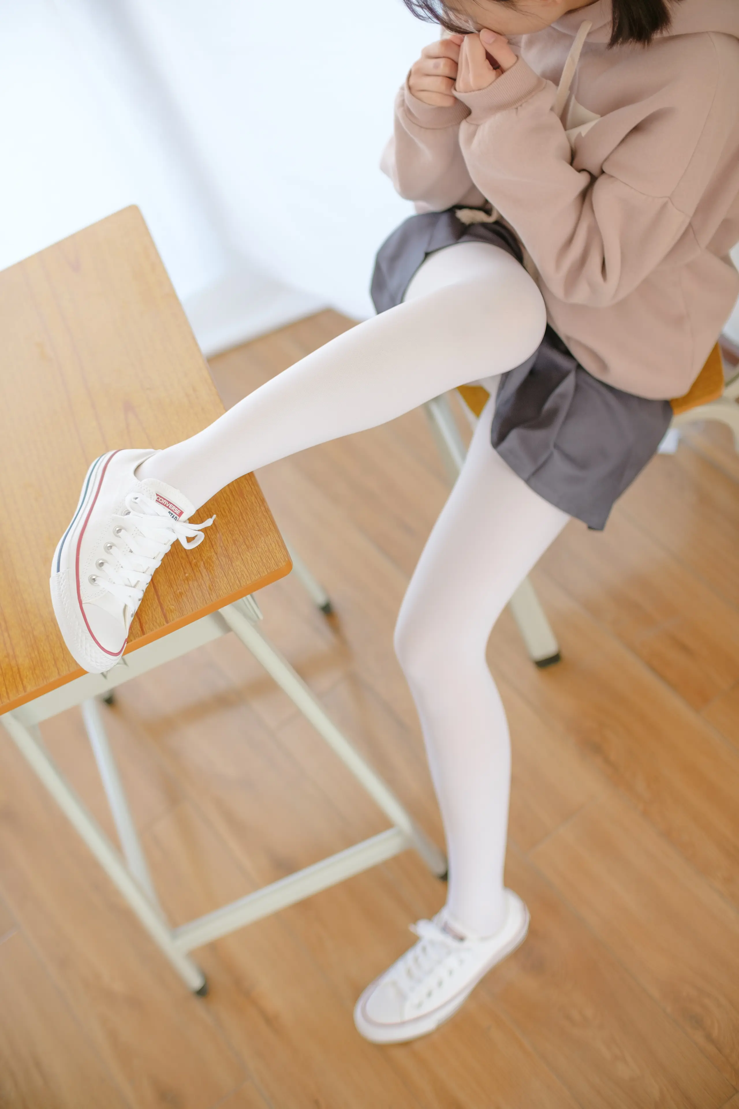 森萝财团 X 白丝运动风 [105P]