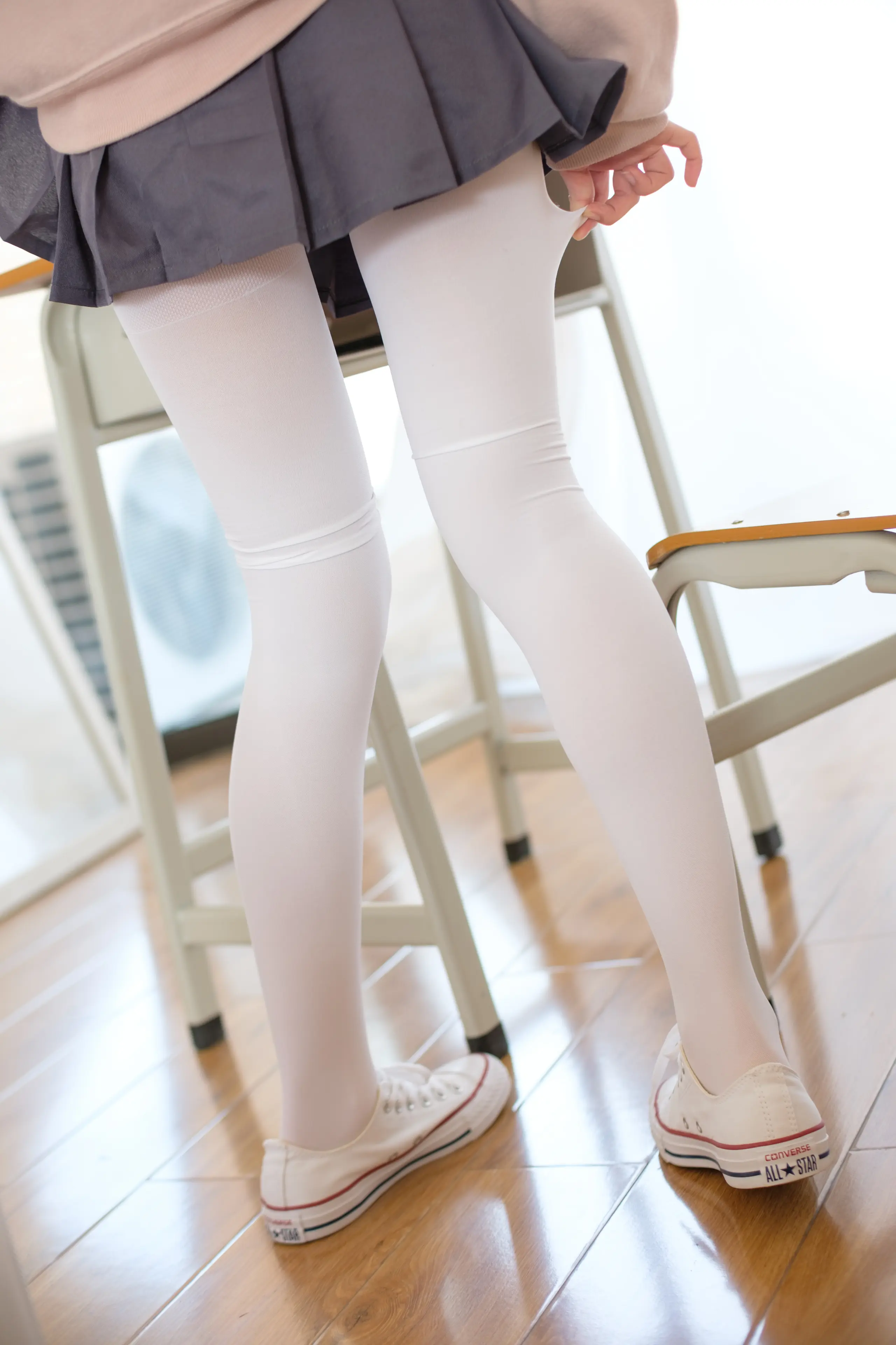 森萝财团 X 白丝运动风 [105P]