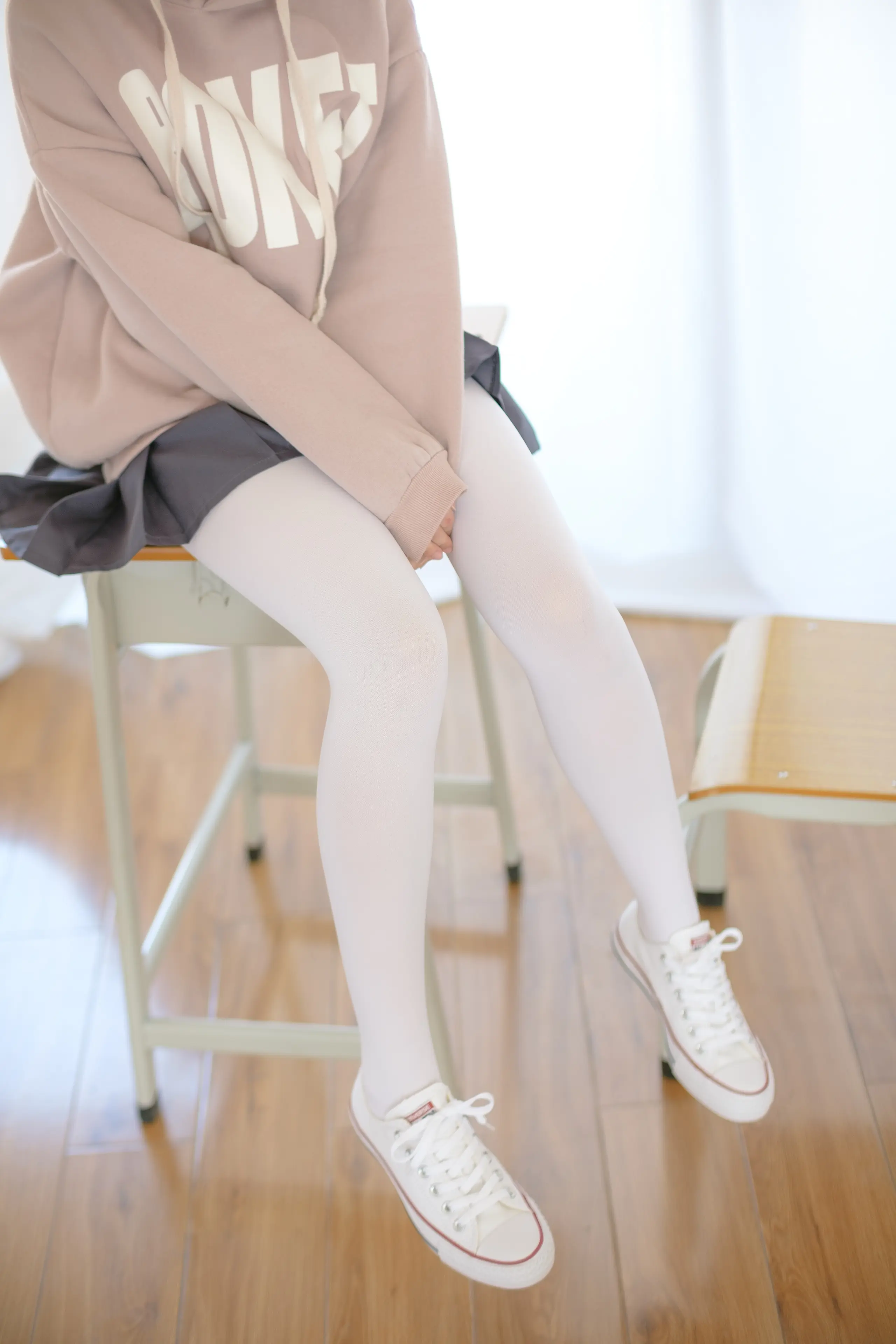 森萝财团 X 白丝运动风 [105P]