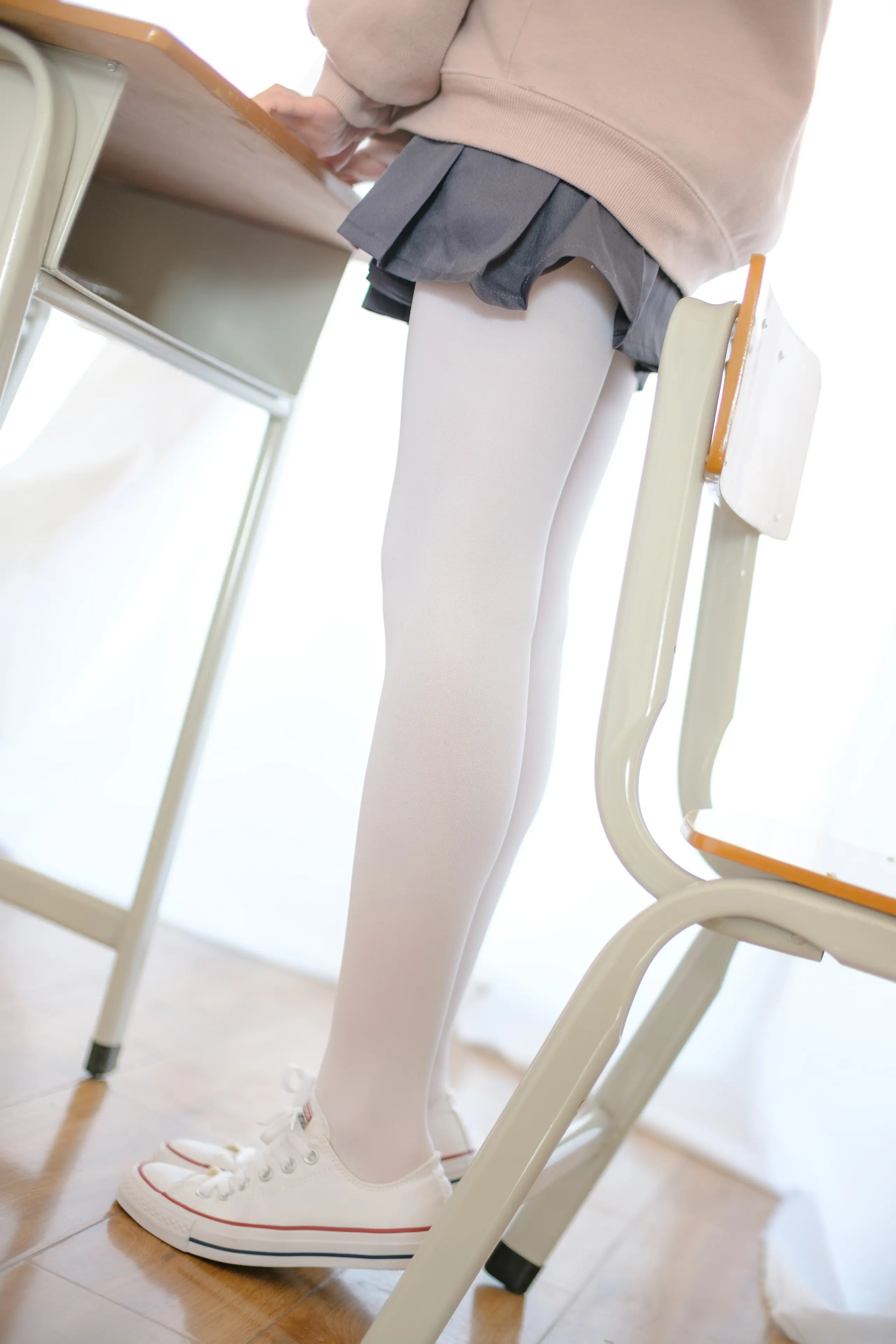 森萝财团 X 白丝运动风 [105P]