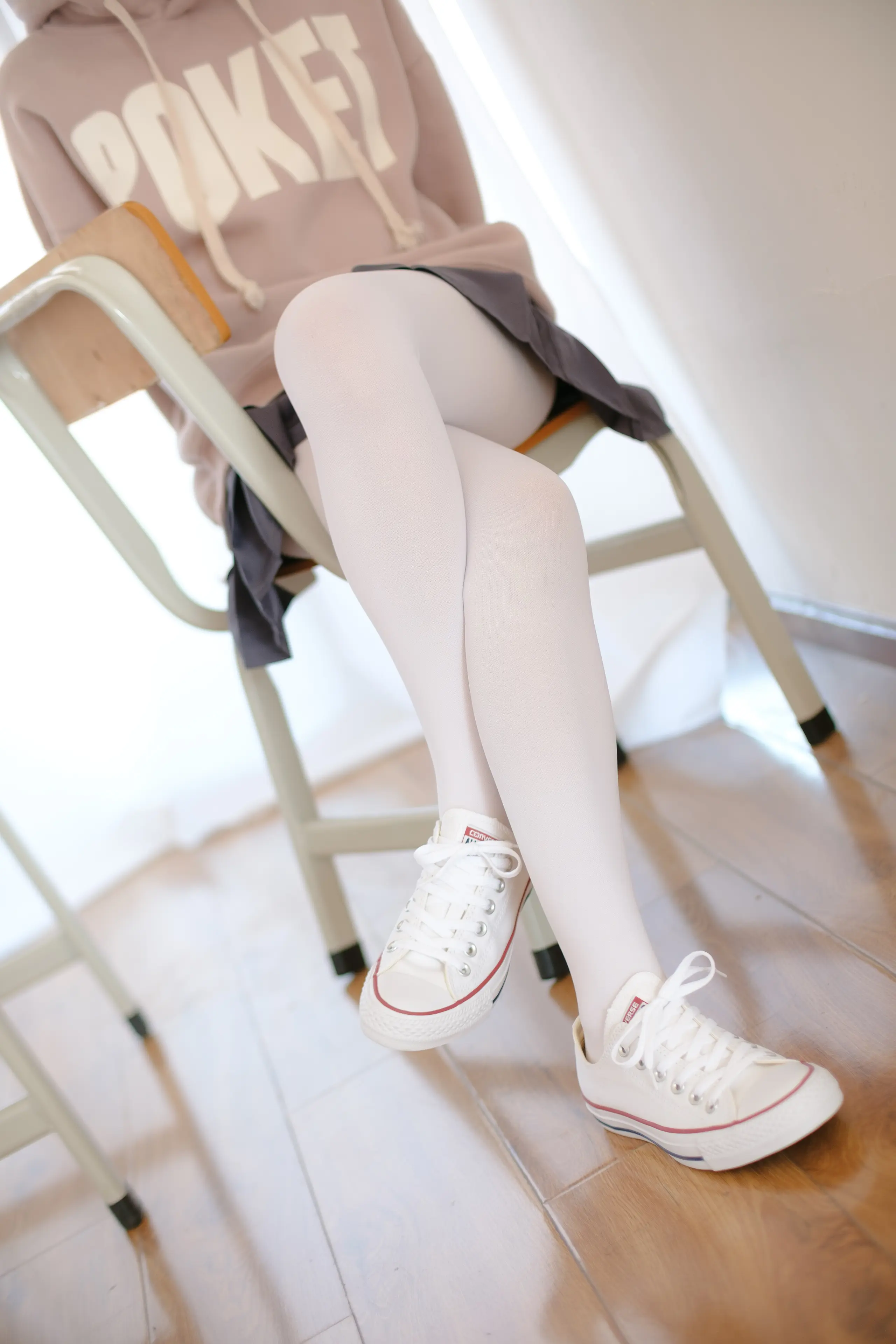 森萝财团 X 白丝运动风 [105P]