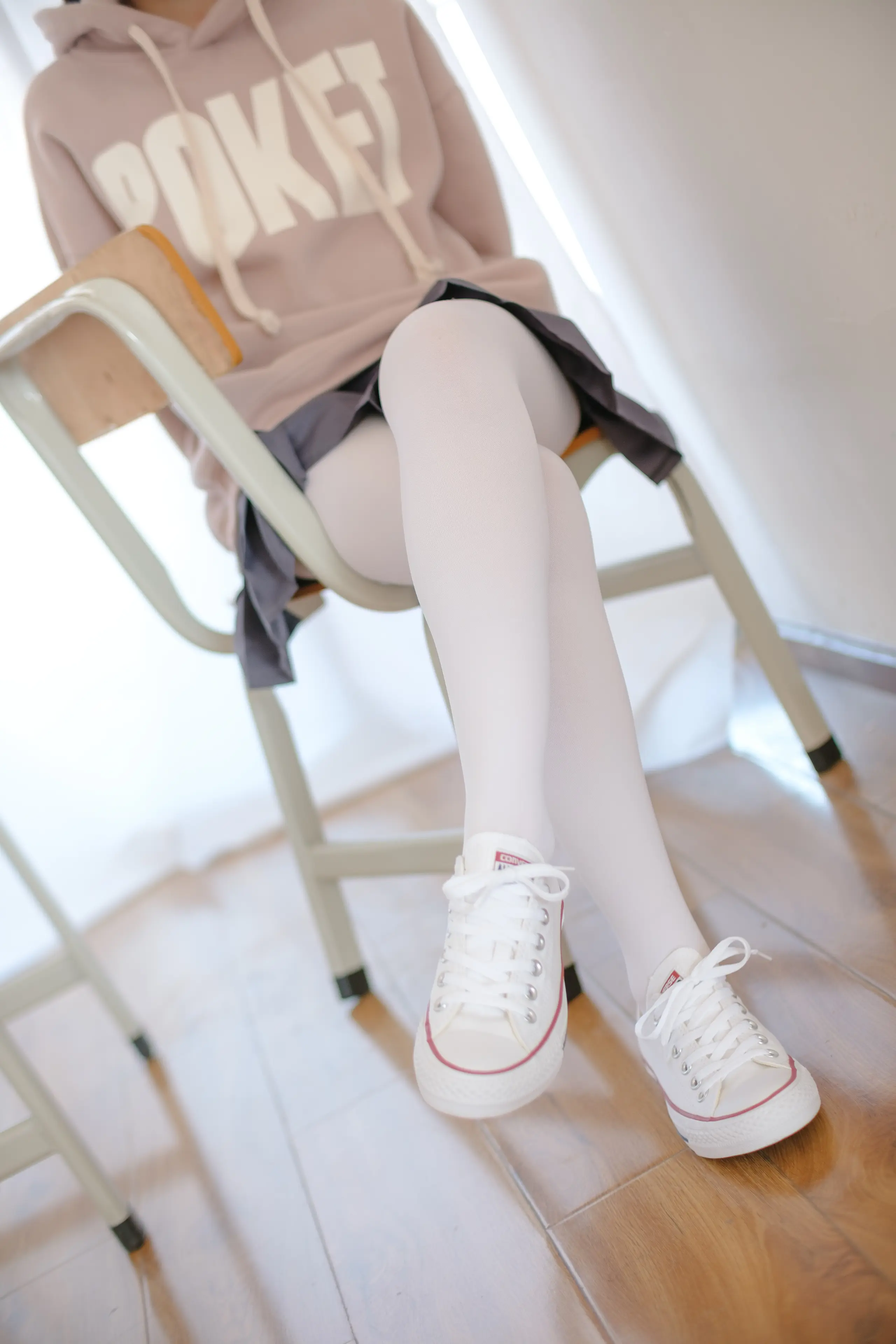 森萝财团 X 白丝运动风 [105P]