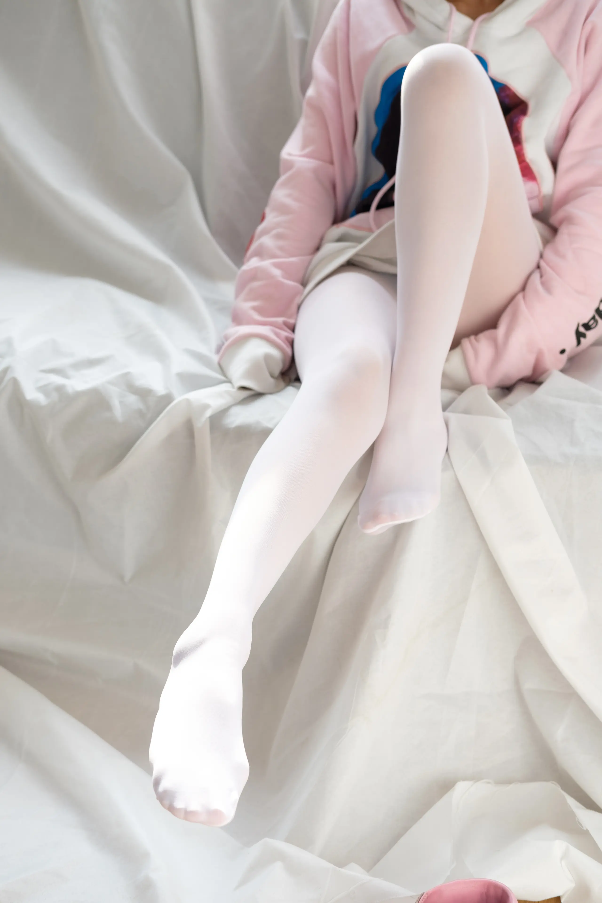 森萝财团 X 粉嫩粉嫩的丝秀 [120P]