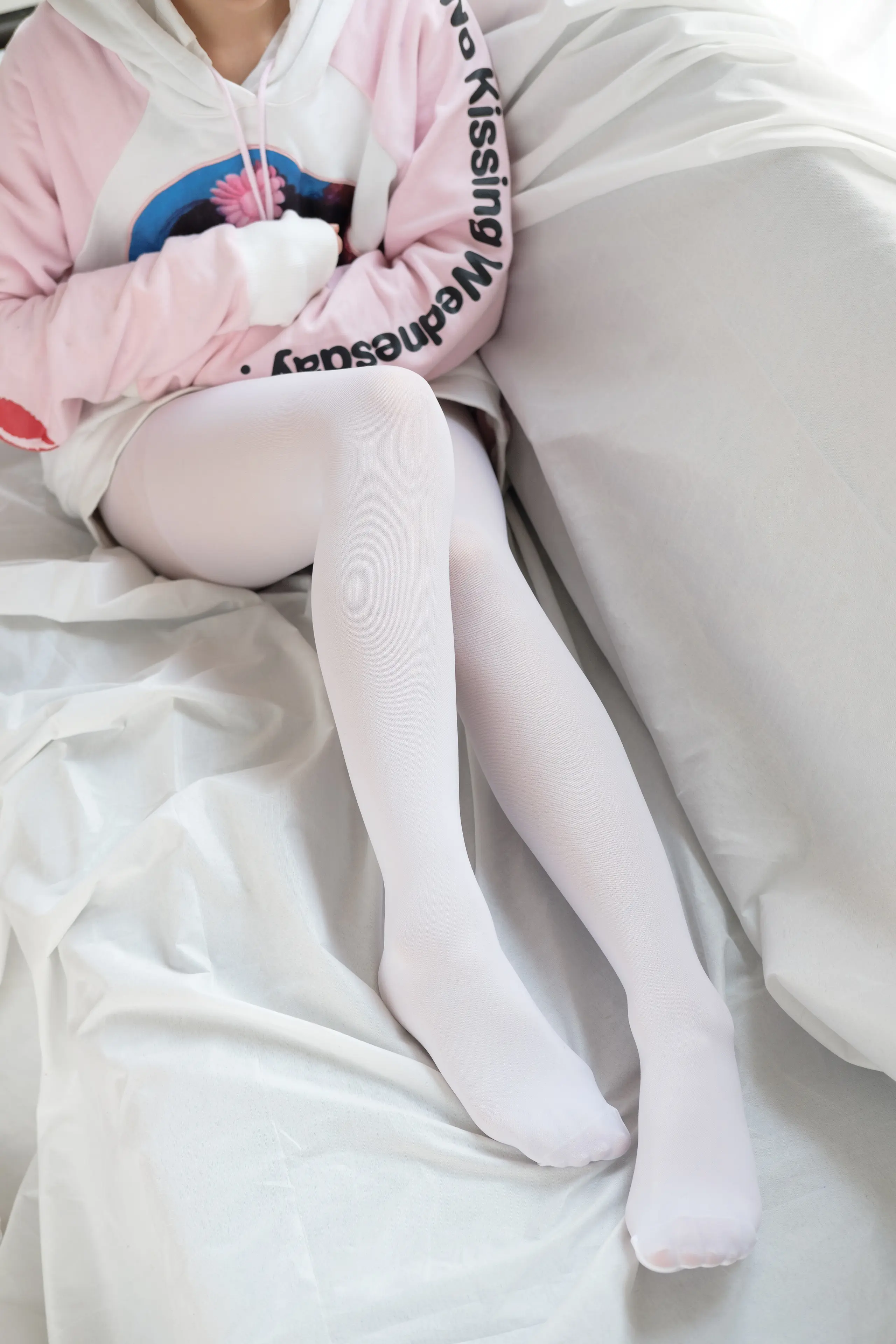 森萝财团 X 粉嫩粉嫩的丝秀 [120P]