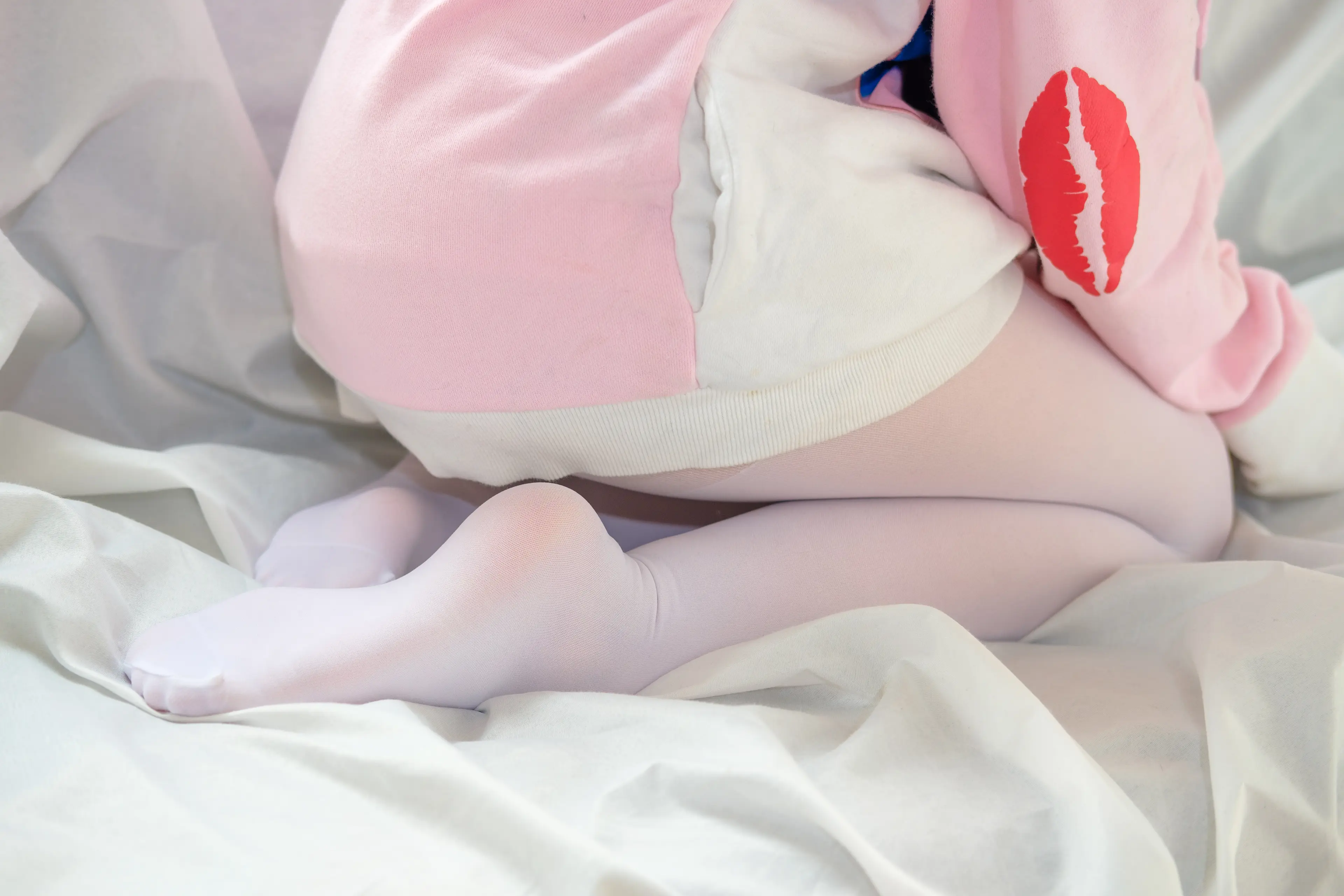 森萝财团 X 粉嫩粉嫩的丝秀 [120P]