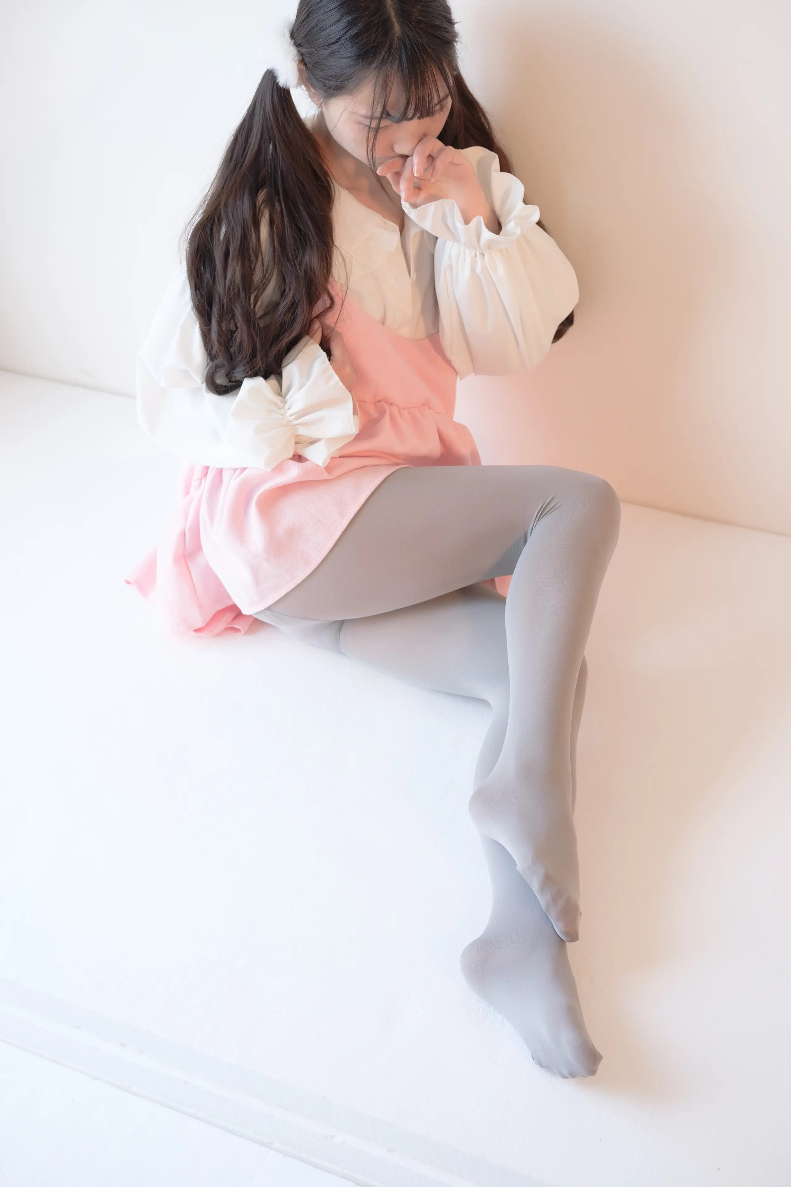 森萝财团 X 粉色纯女孩 [130P]