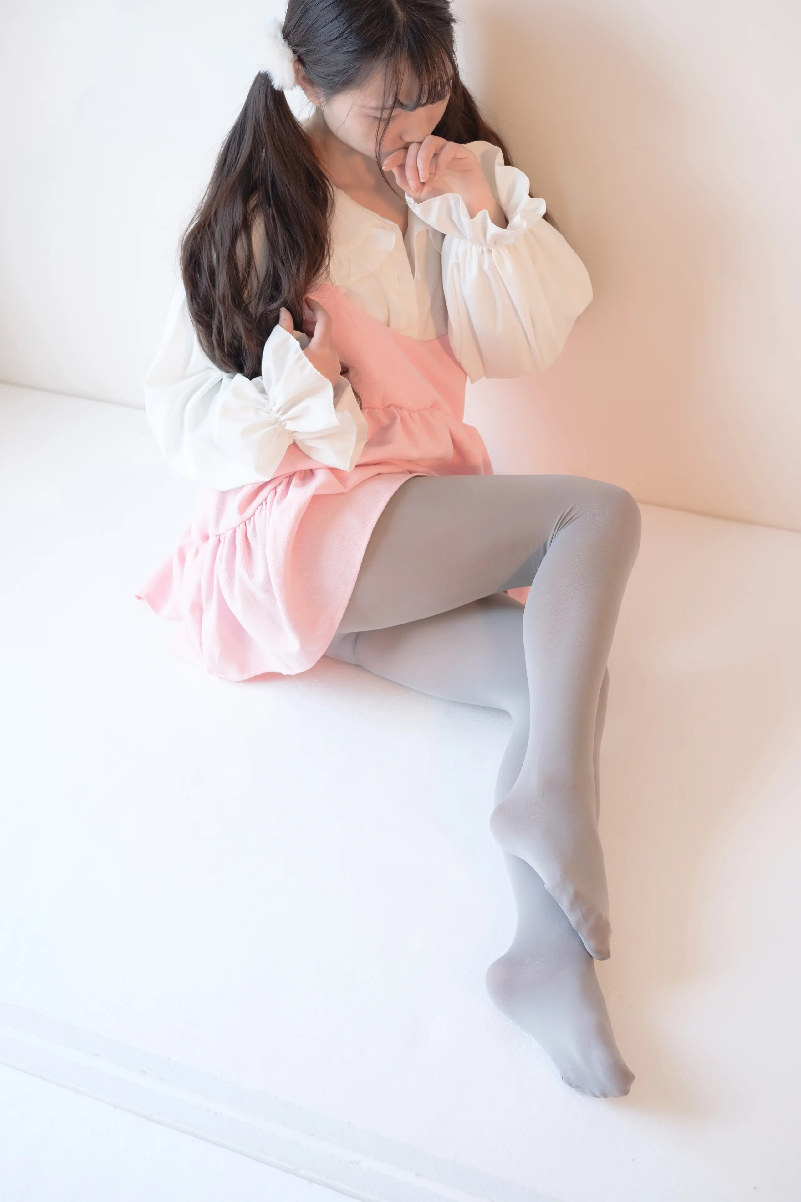 森萝财团 X 粉色纯女孩 [130P]