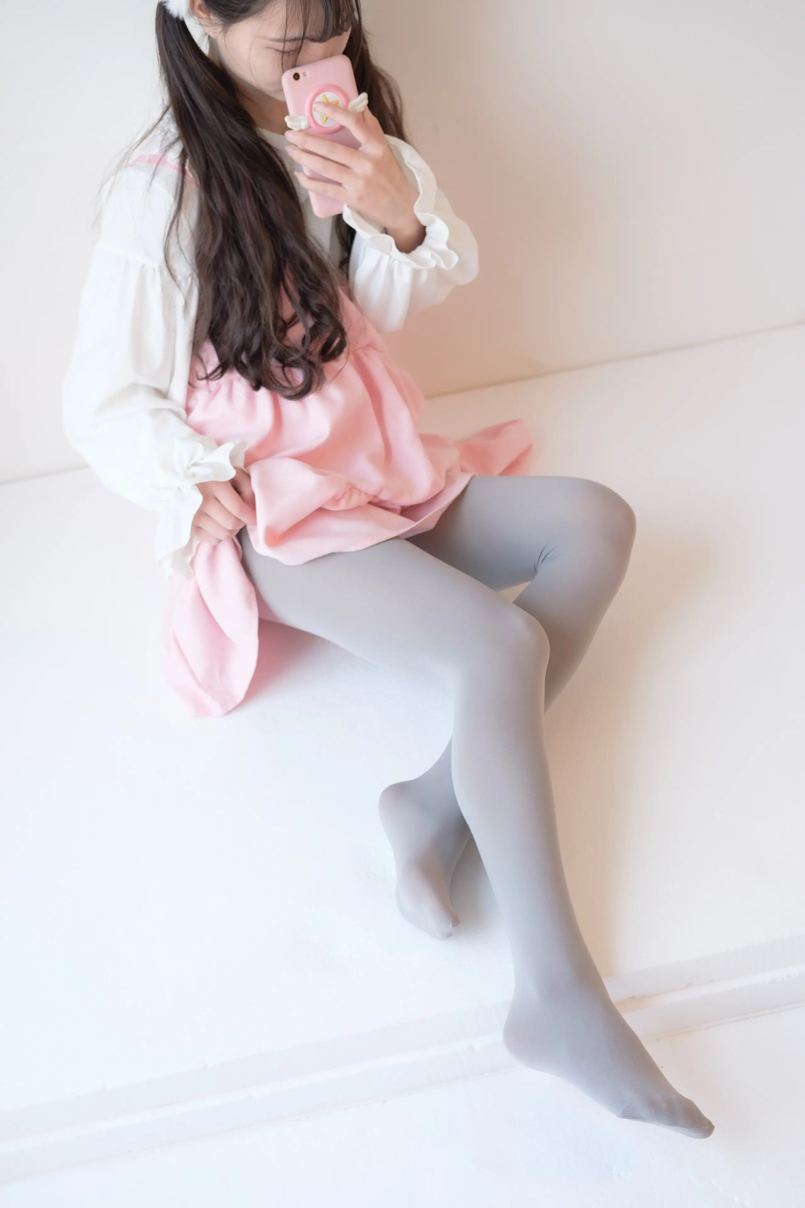 森萝财团 X 粉色纯女孩 [130P]