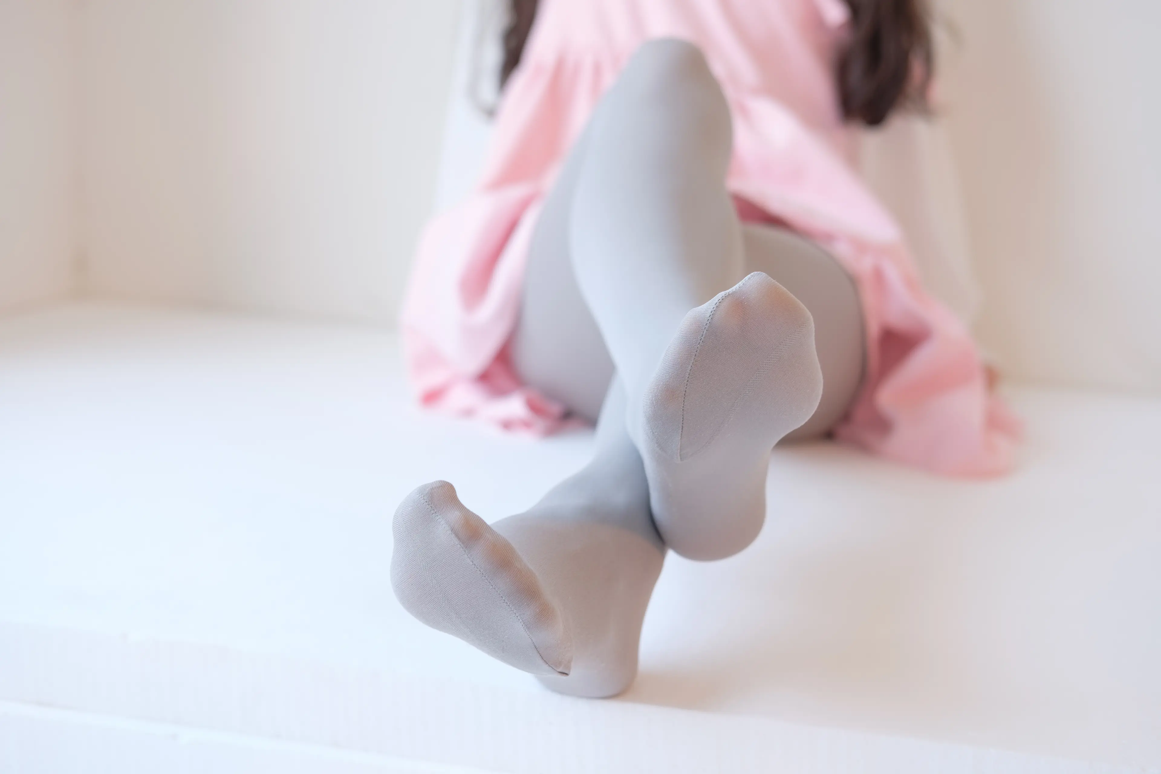 森萝财团 X 粉色纯女孩 [130P]