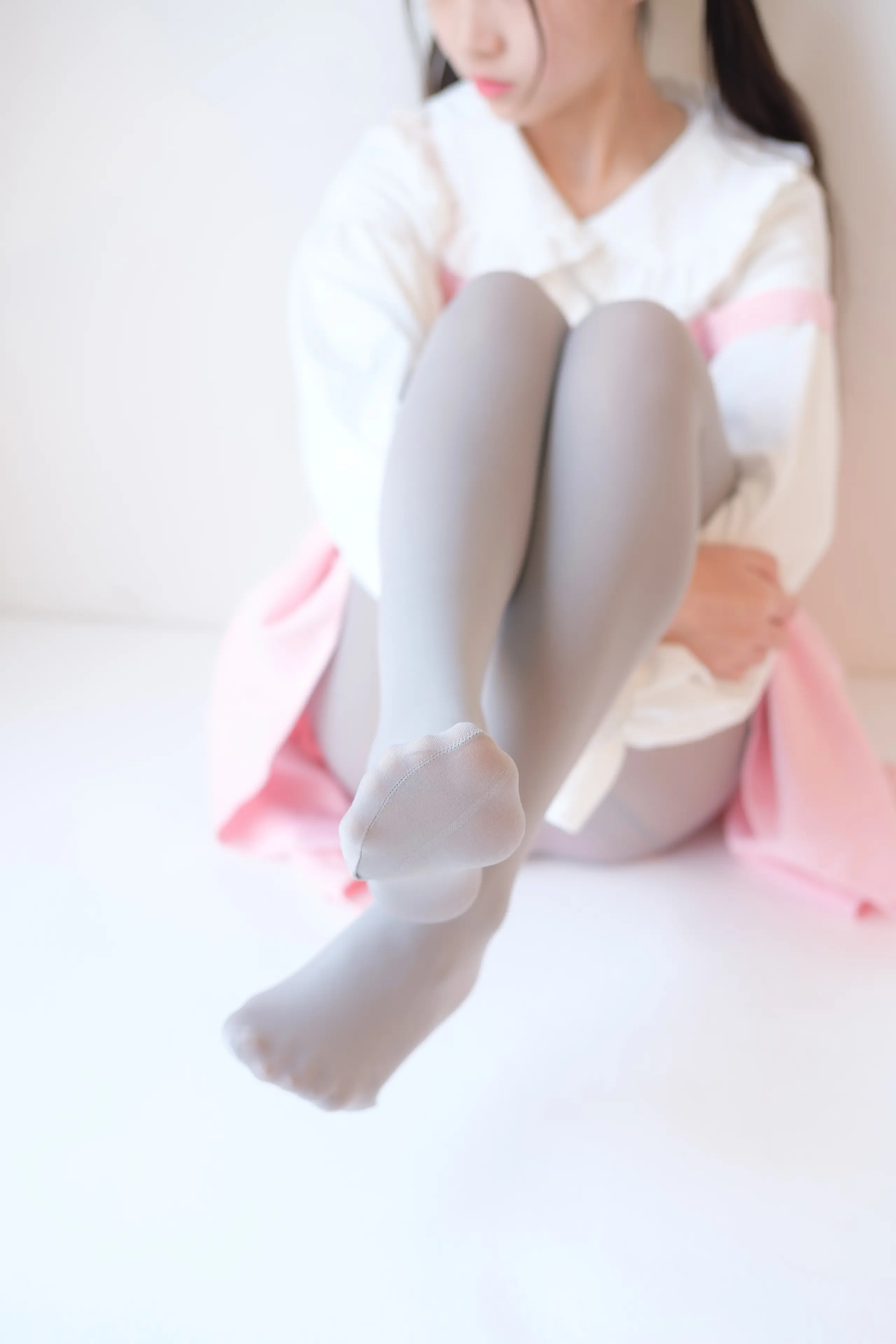 森萝财团 X 粉色纯女孩 [130P]