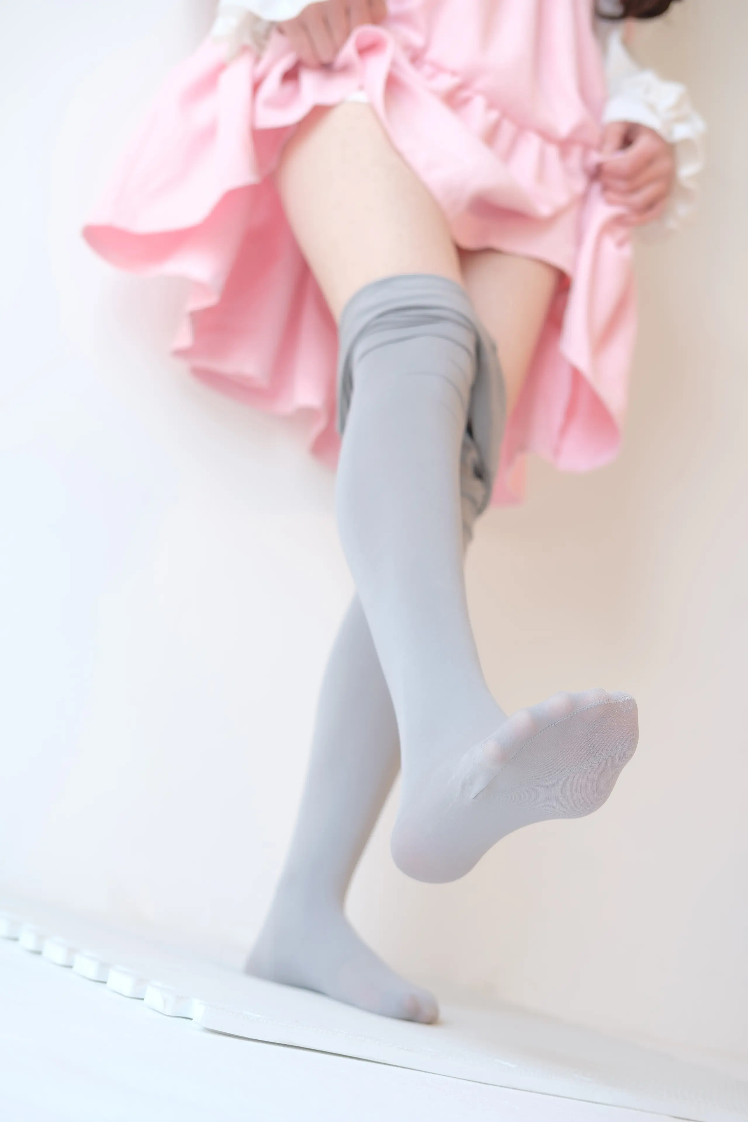 森萝财团 X 粉色纯女孩 [130P]