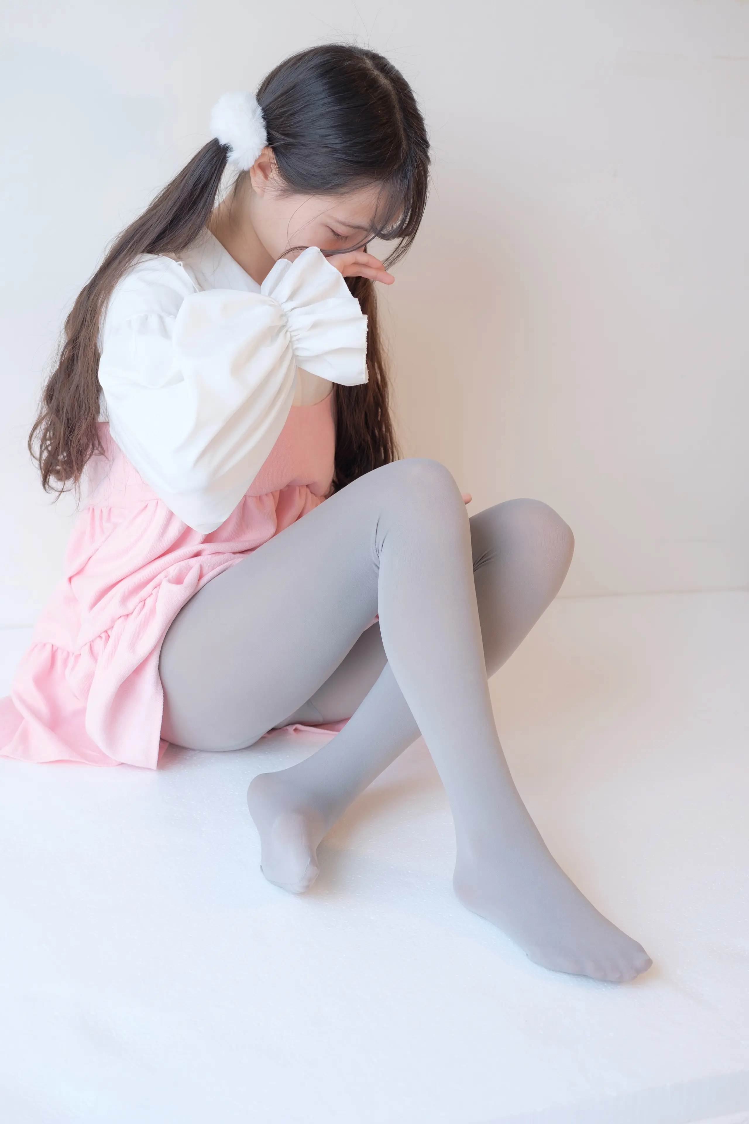 森萝财团 X 粉色纯女孩 [130P]