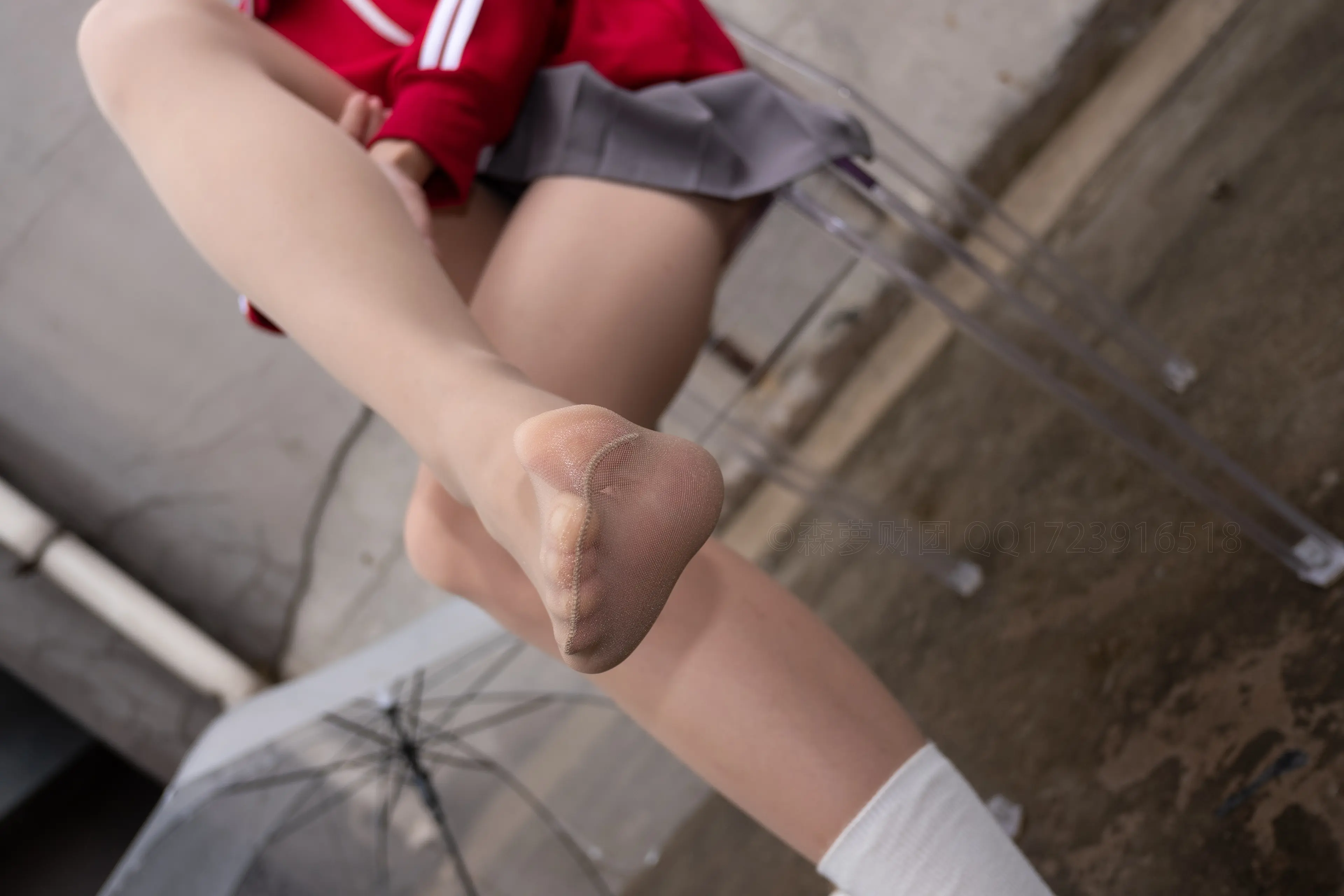 森萝财团 X 红衣少女浴缸玩肉丝 [88P]