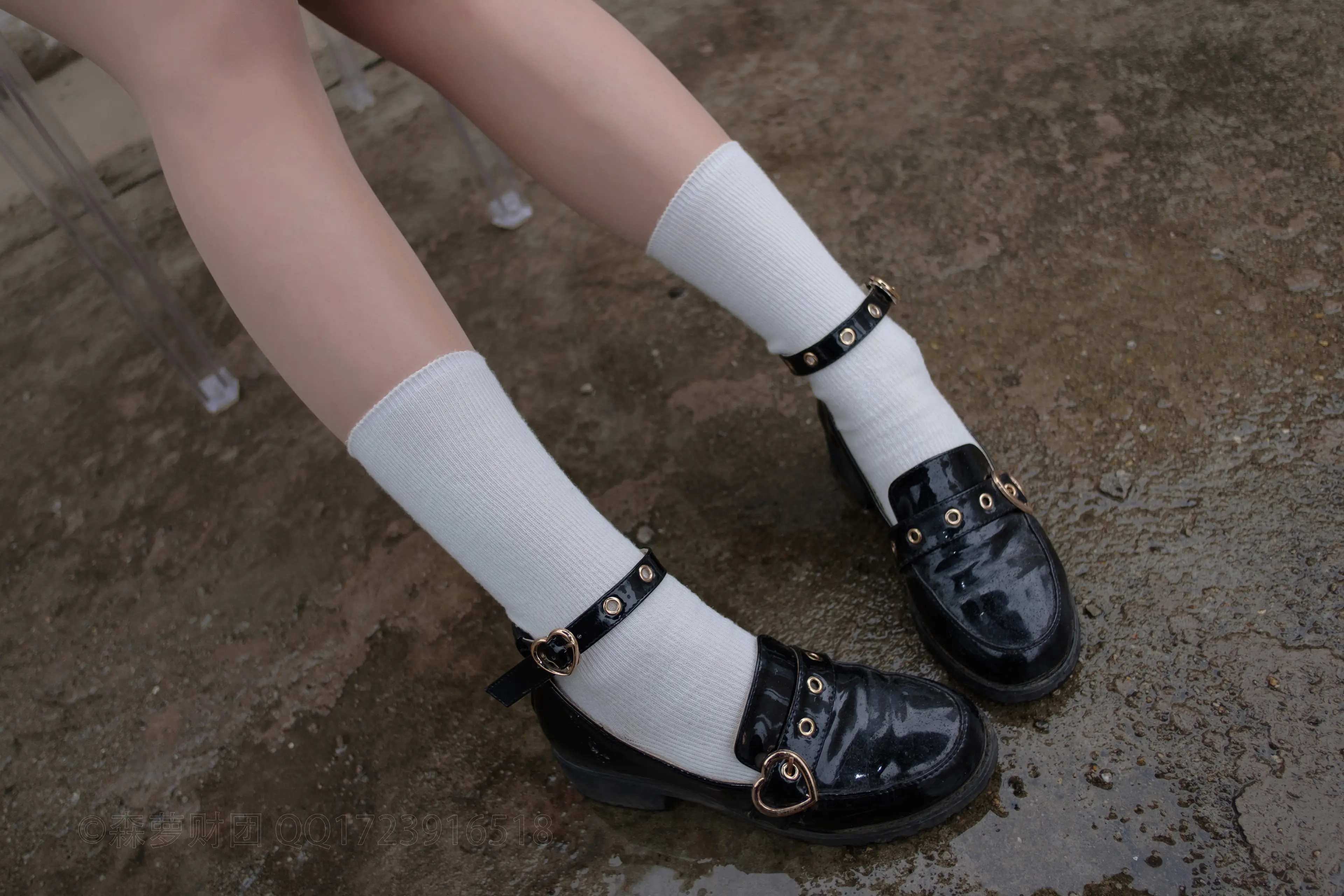 森萝财团 X 红衣少女浴缸玩肉丝 [88P]