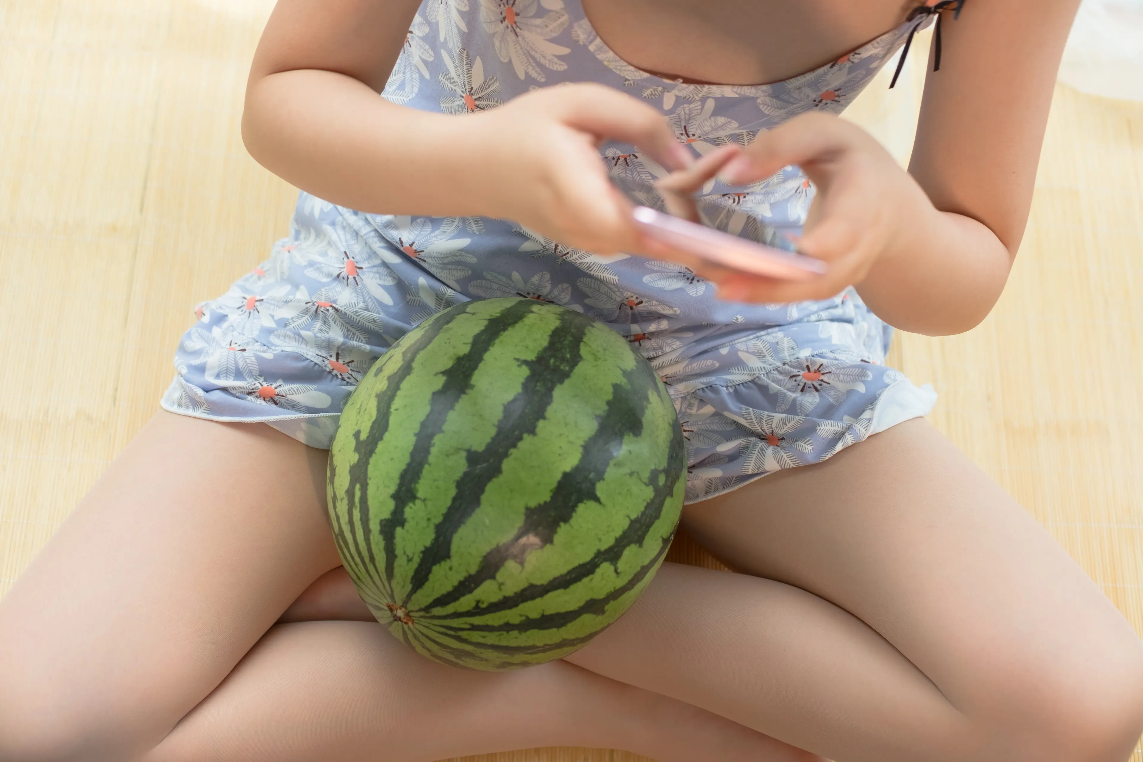 森萝财团 X 肉丝少女 清凉一夏 [128P]