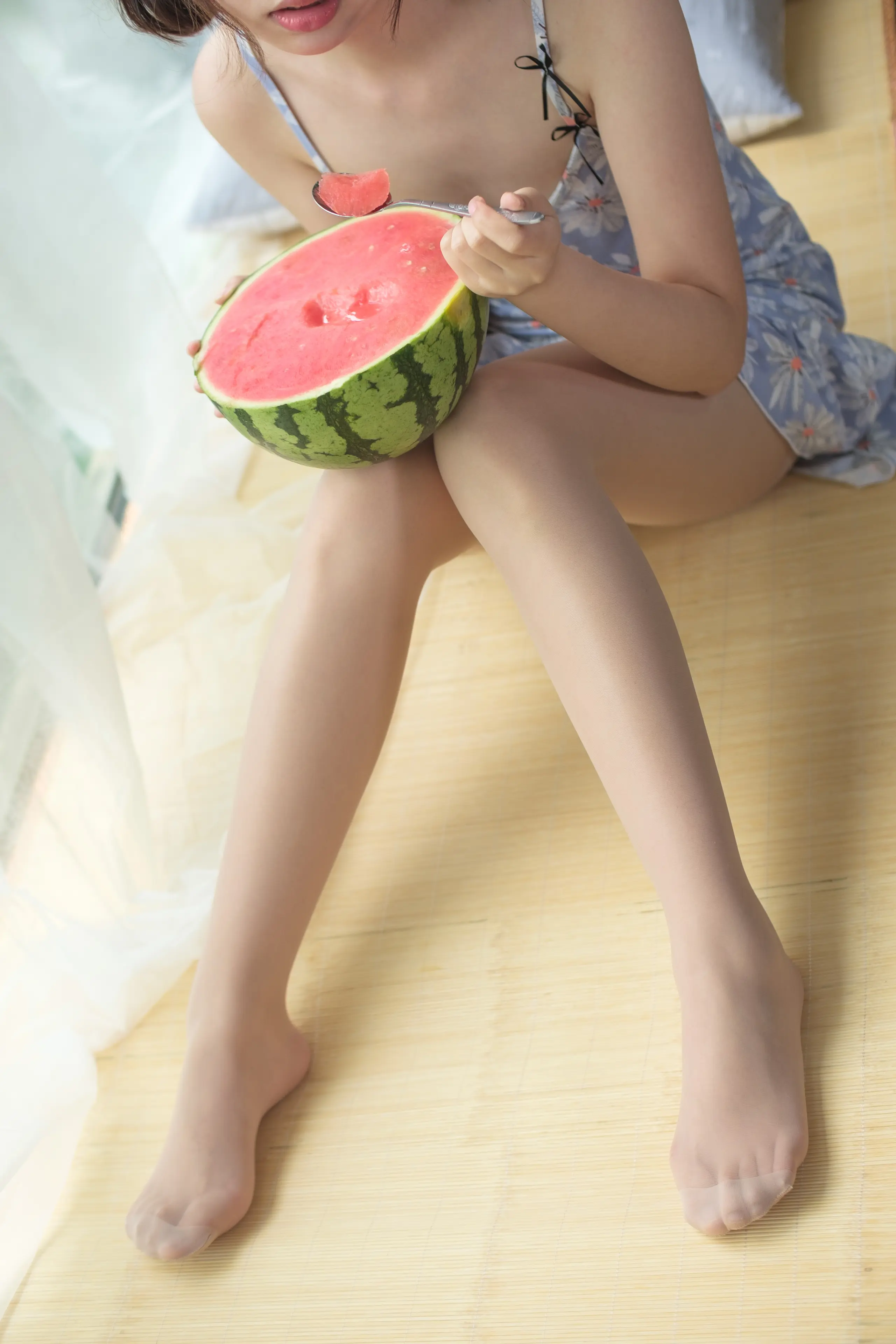 森萝财团 X 肉丝少女 清凉一夏 [128P]