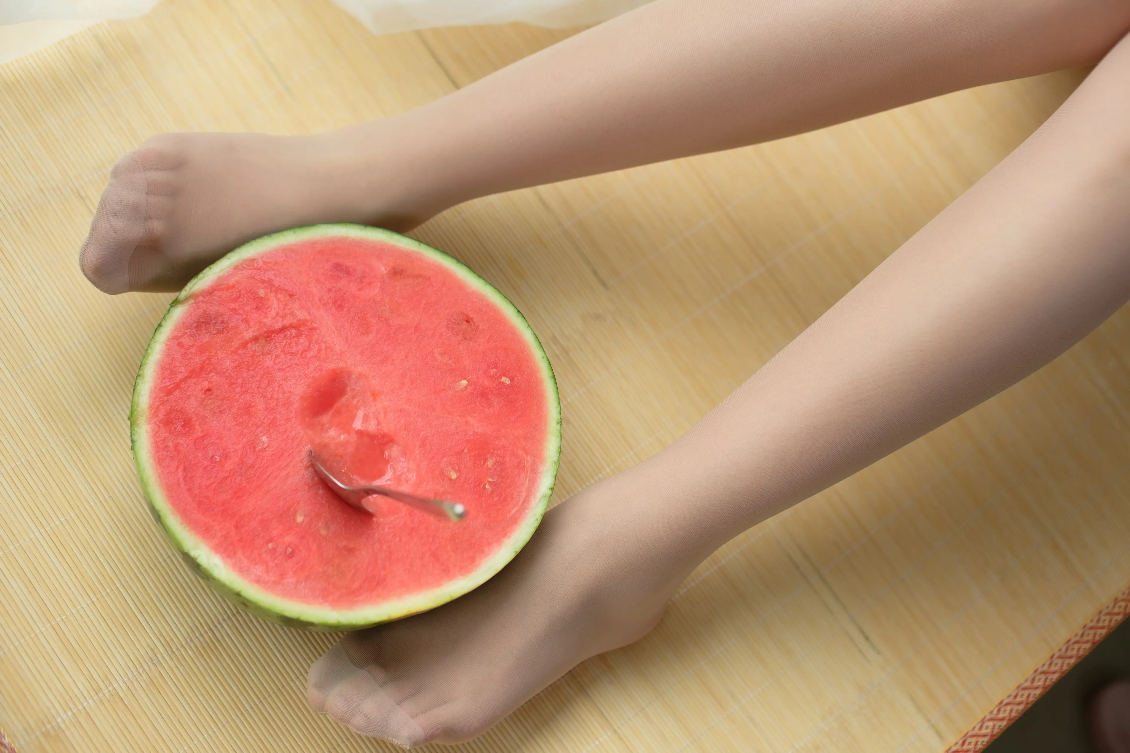 森萝财团 X 肉丝少女 清凉一夏 [128P]