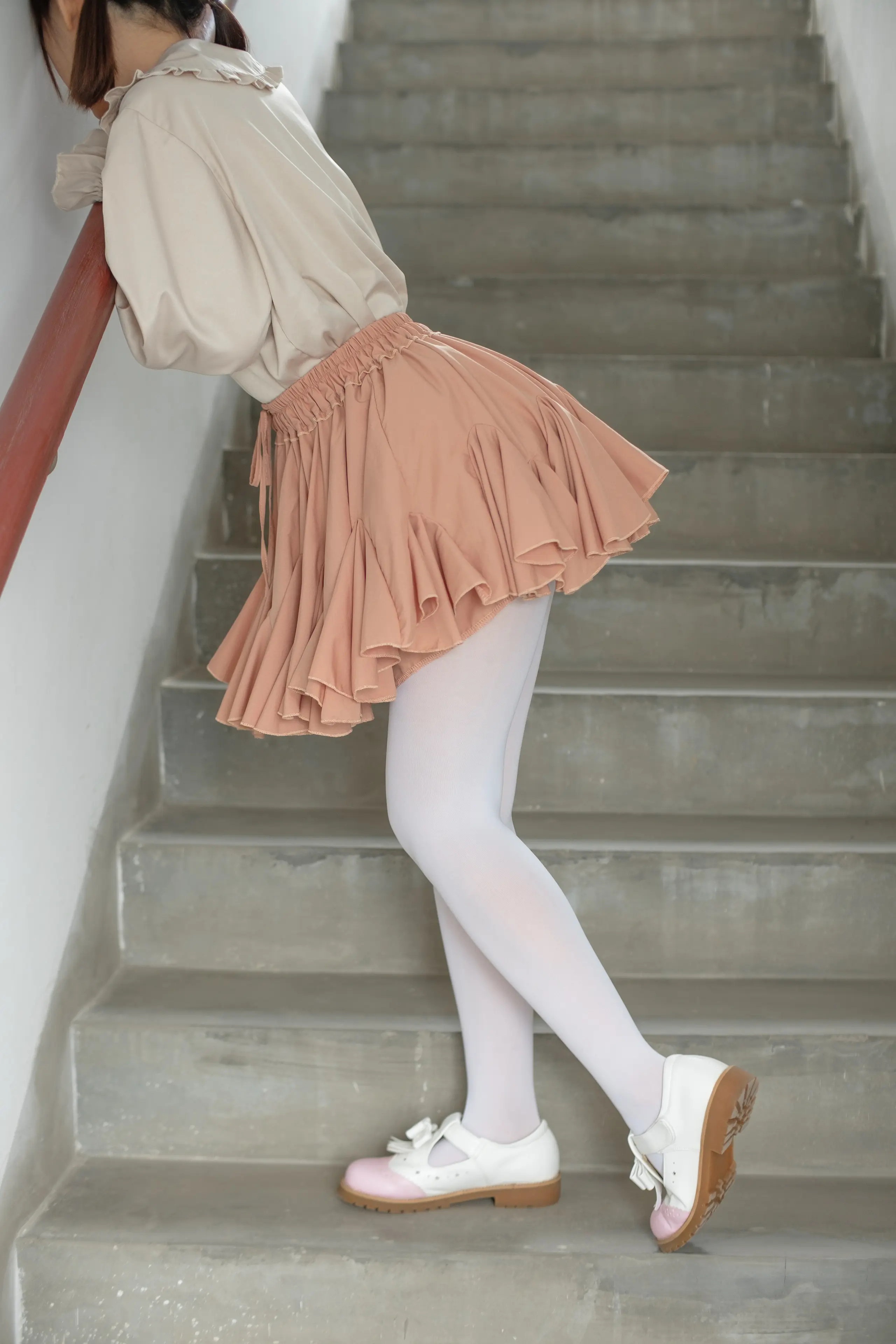 森萝财团 X 萝莉白丝 [95P]