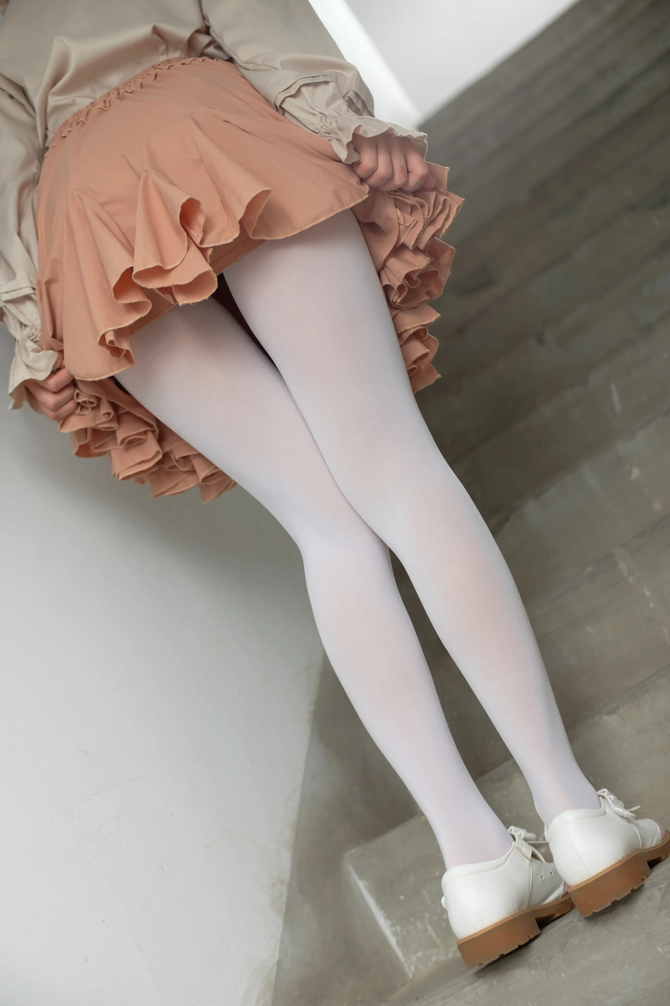 森萝财团 X 萝莉白丝 [95P]