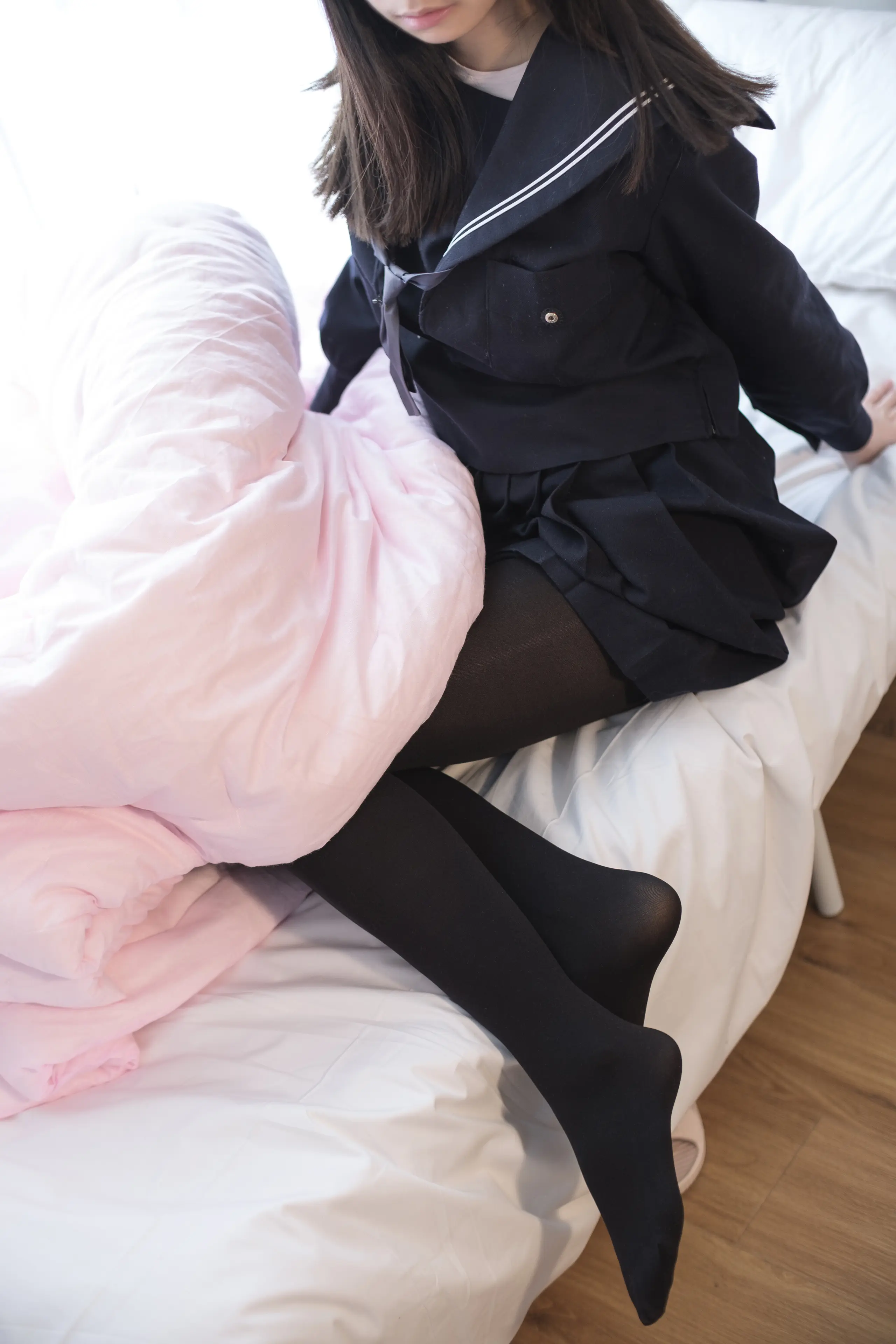 森萝财团 X 黑色·丝足 [127P]