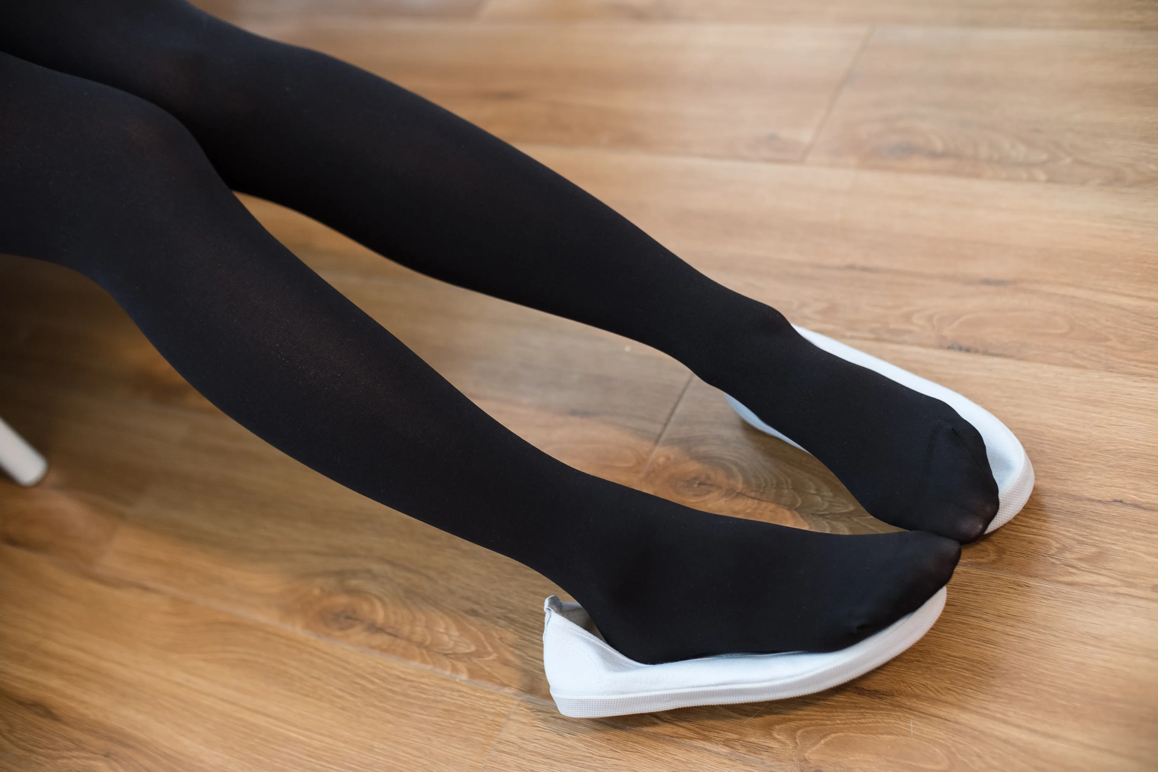 森萝财团 X 黑色·丝足 [127P]