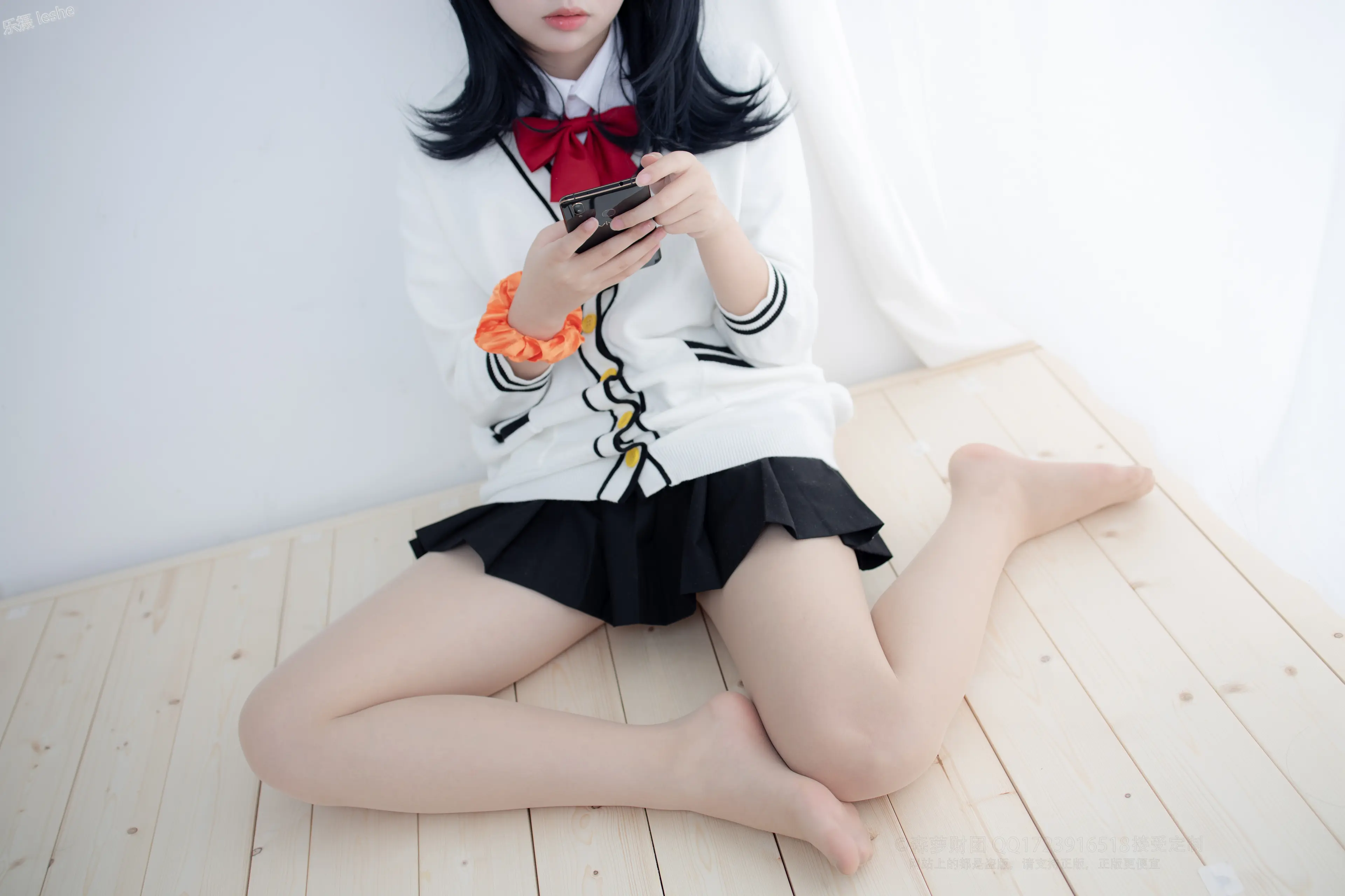 森萝财团 X 20D肉丝短棉袜踩物 [93P]