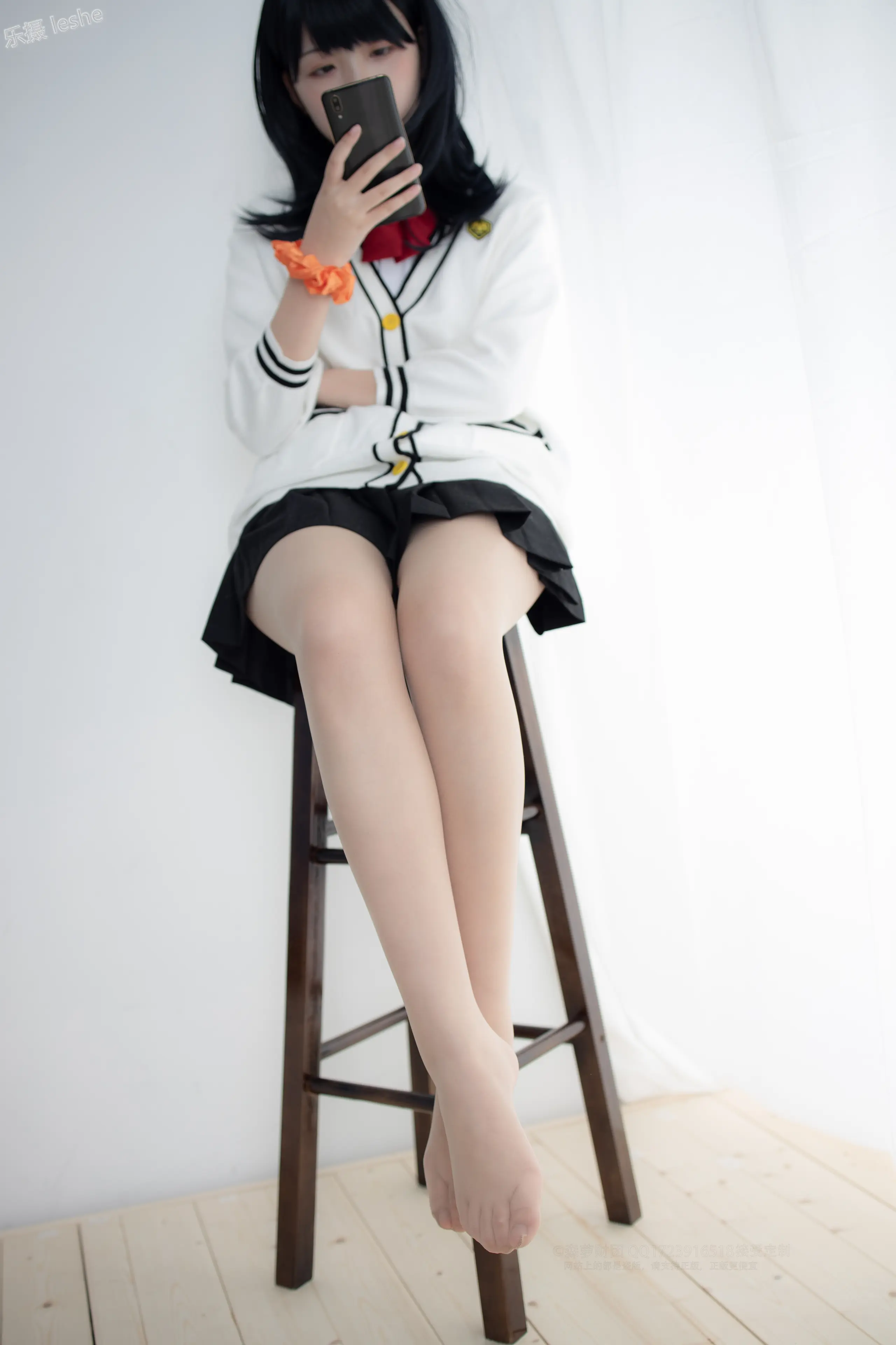 森萝财团 X 20D肉丝短棉袜踩物 [93P]