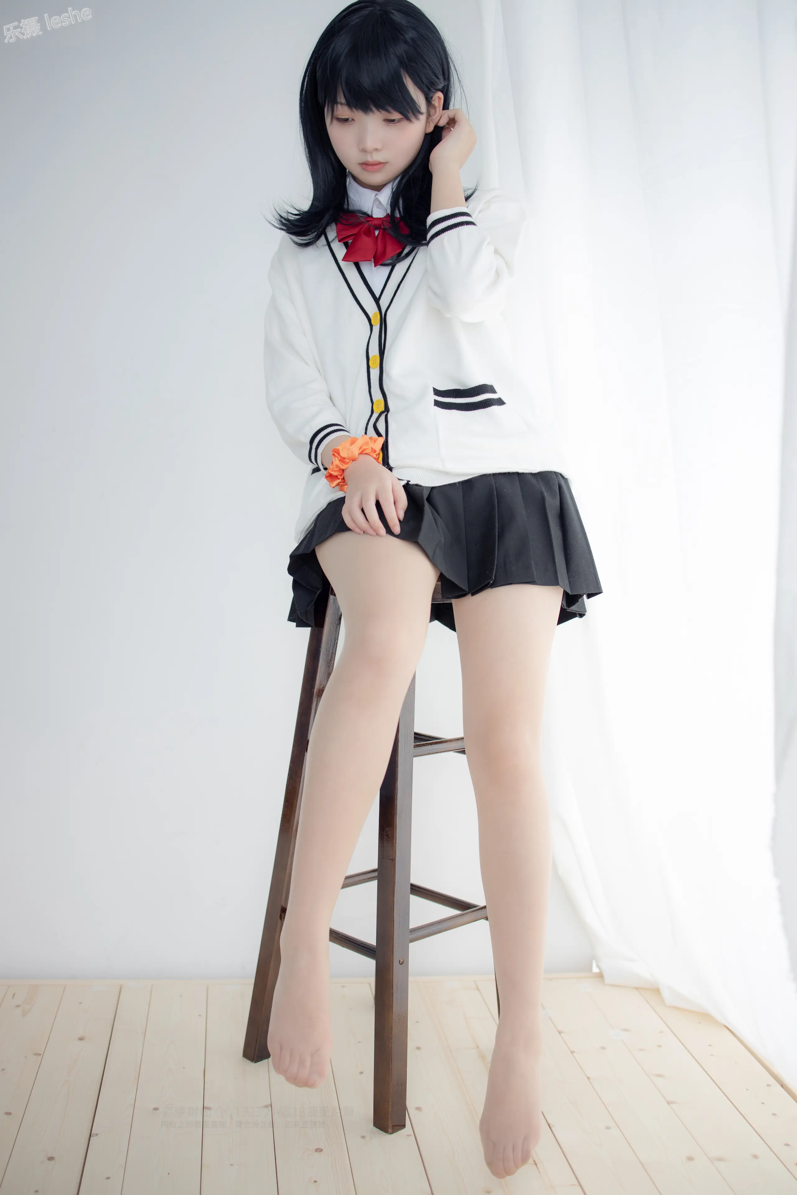 森萝财团 X 20D肉丝短棉袜踩物 [93P]