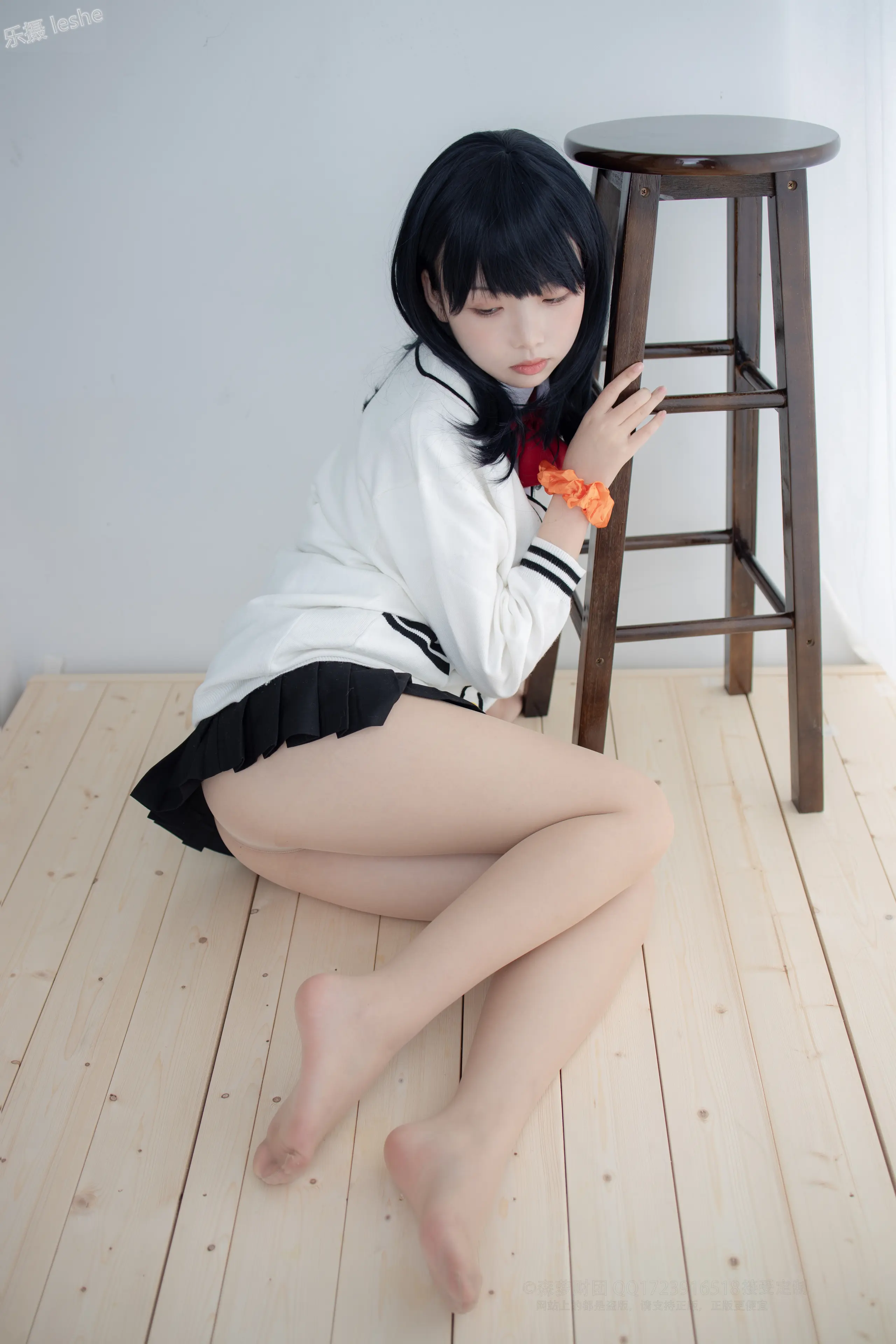 森萝财团 X 20D肉丝短棉袜踩物 [93P]