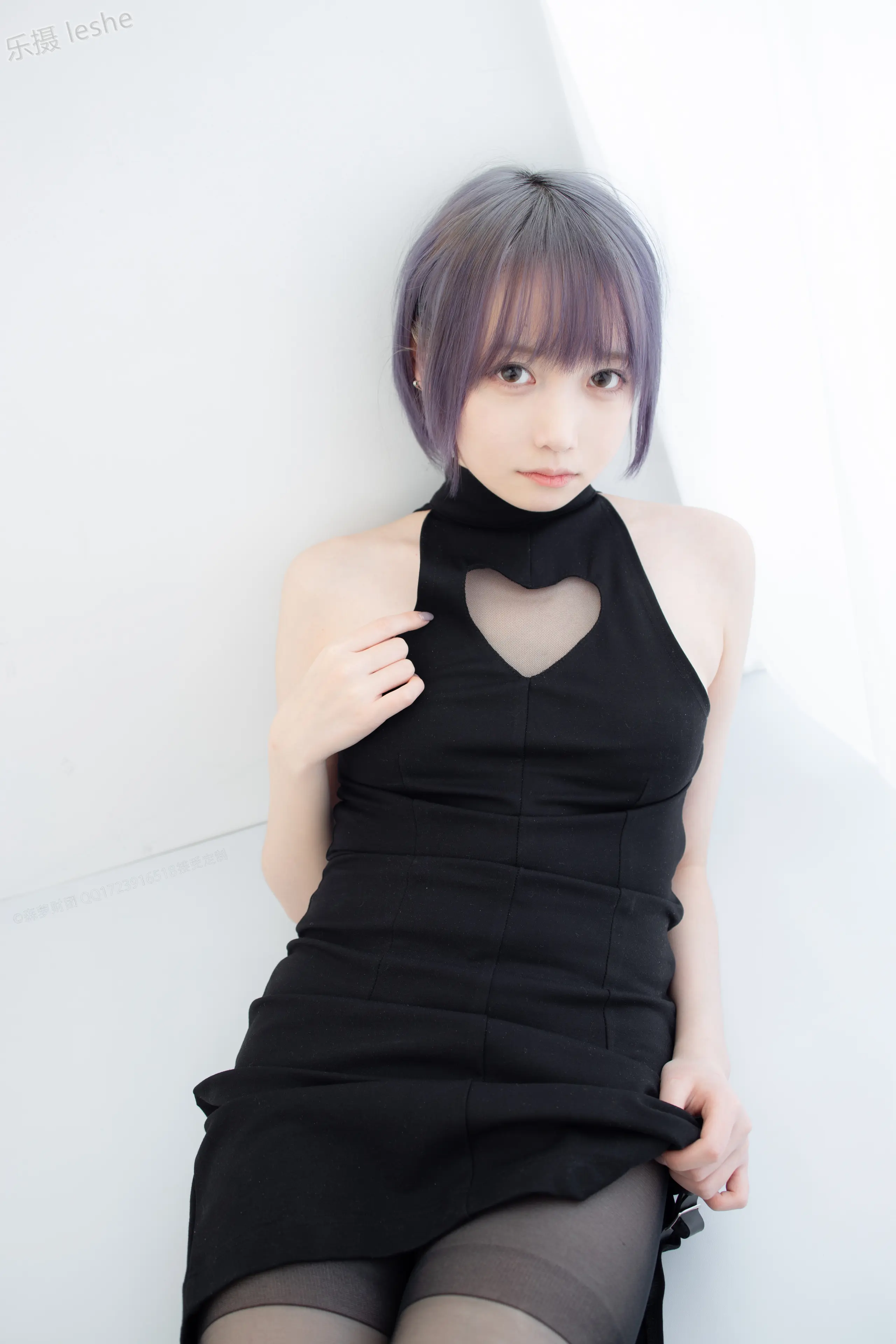 森萝财团 X 20D黑丝踩物 [111P]