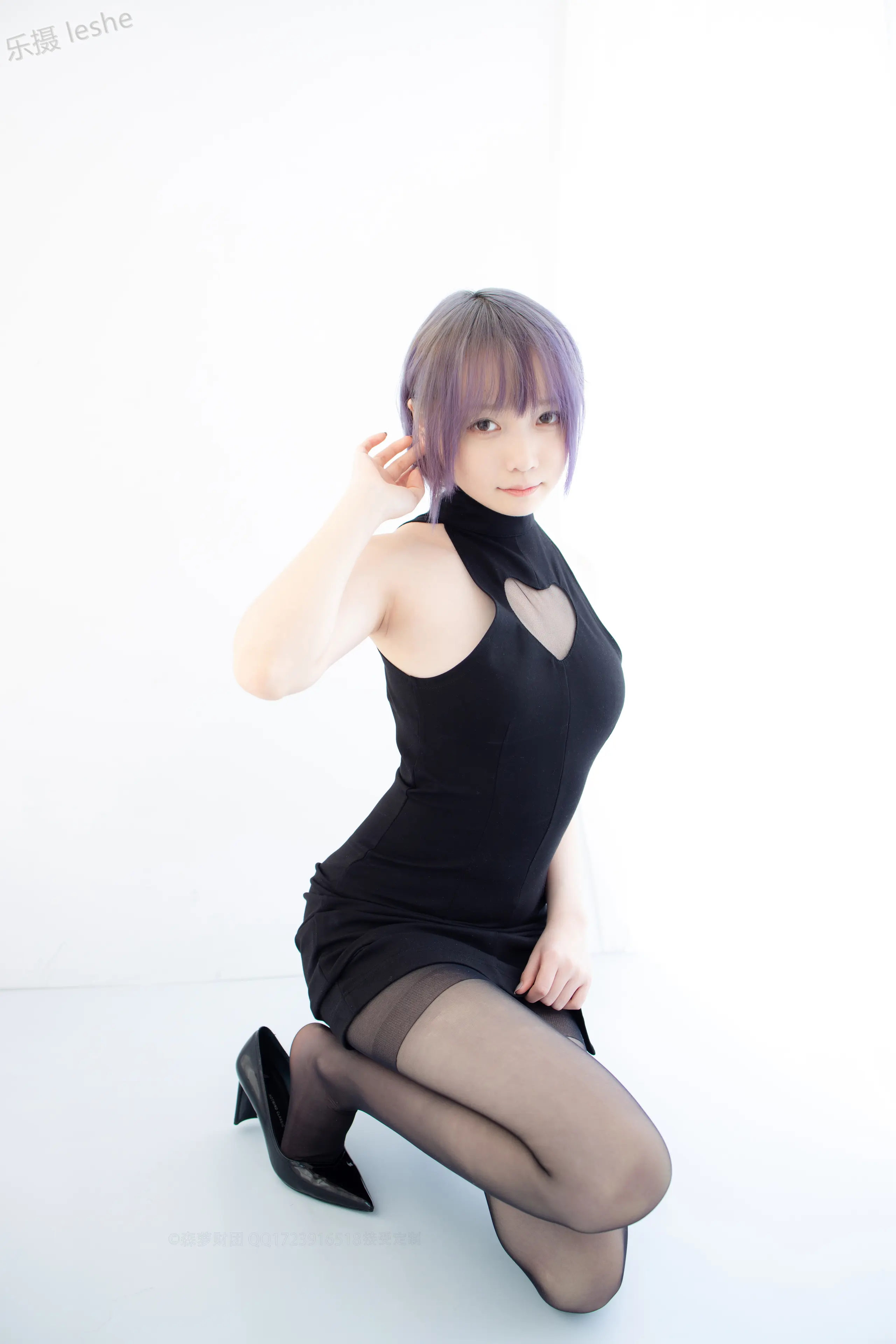 森萝财团 X 20D黑丝踩物 [111P]