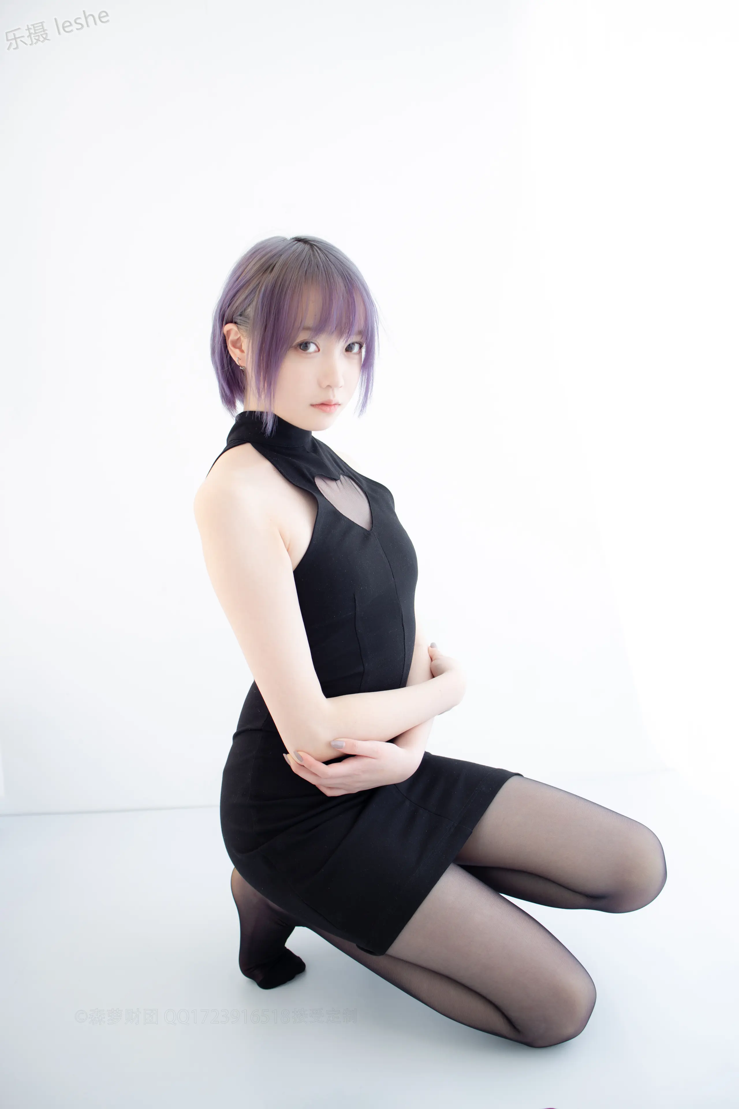 森萝财团 X 20D黑丝踩物 [111P]