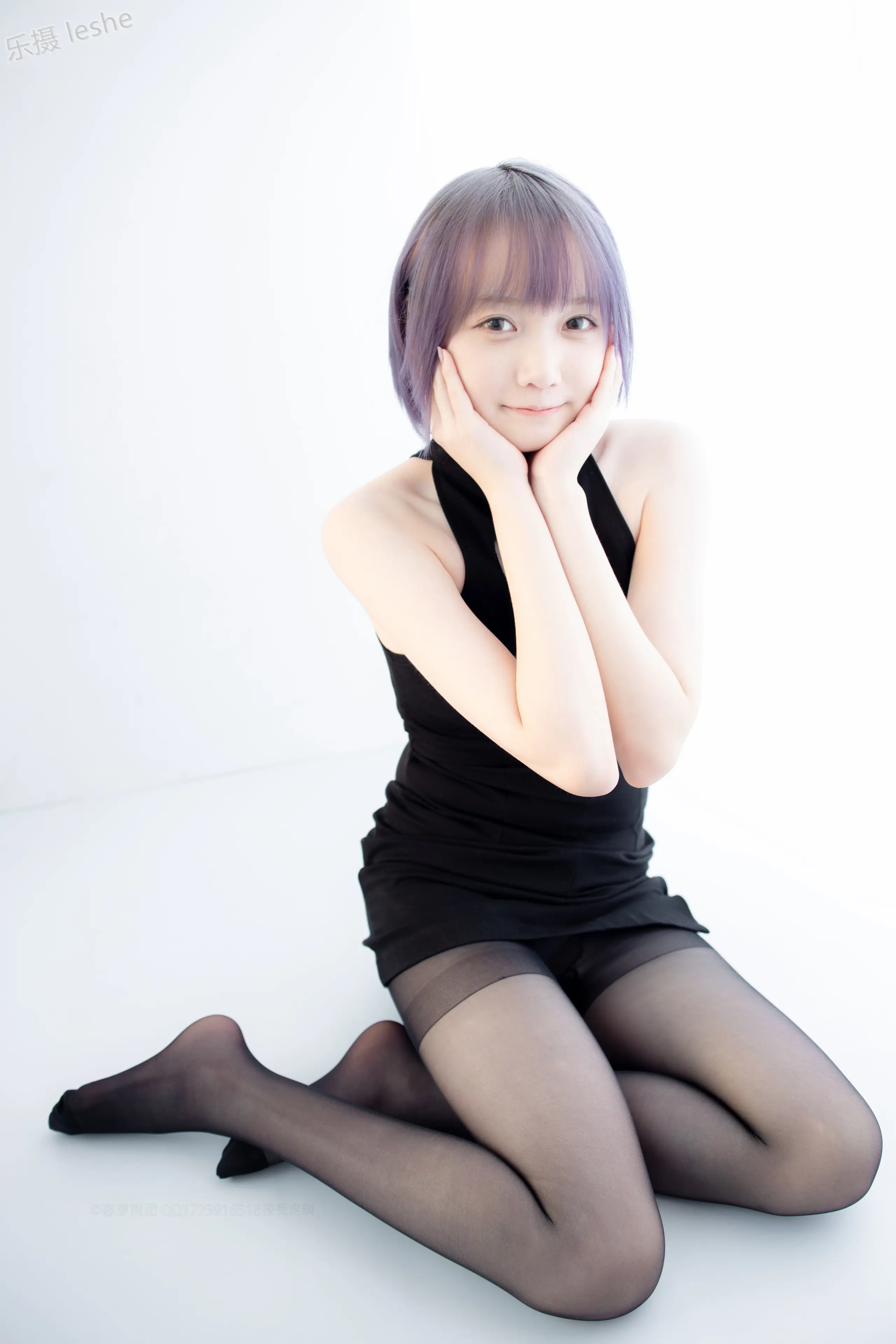 森萝财团 X 20D黑丝踩物 [111P]