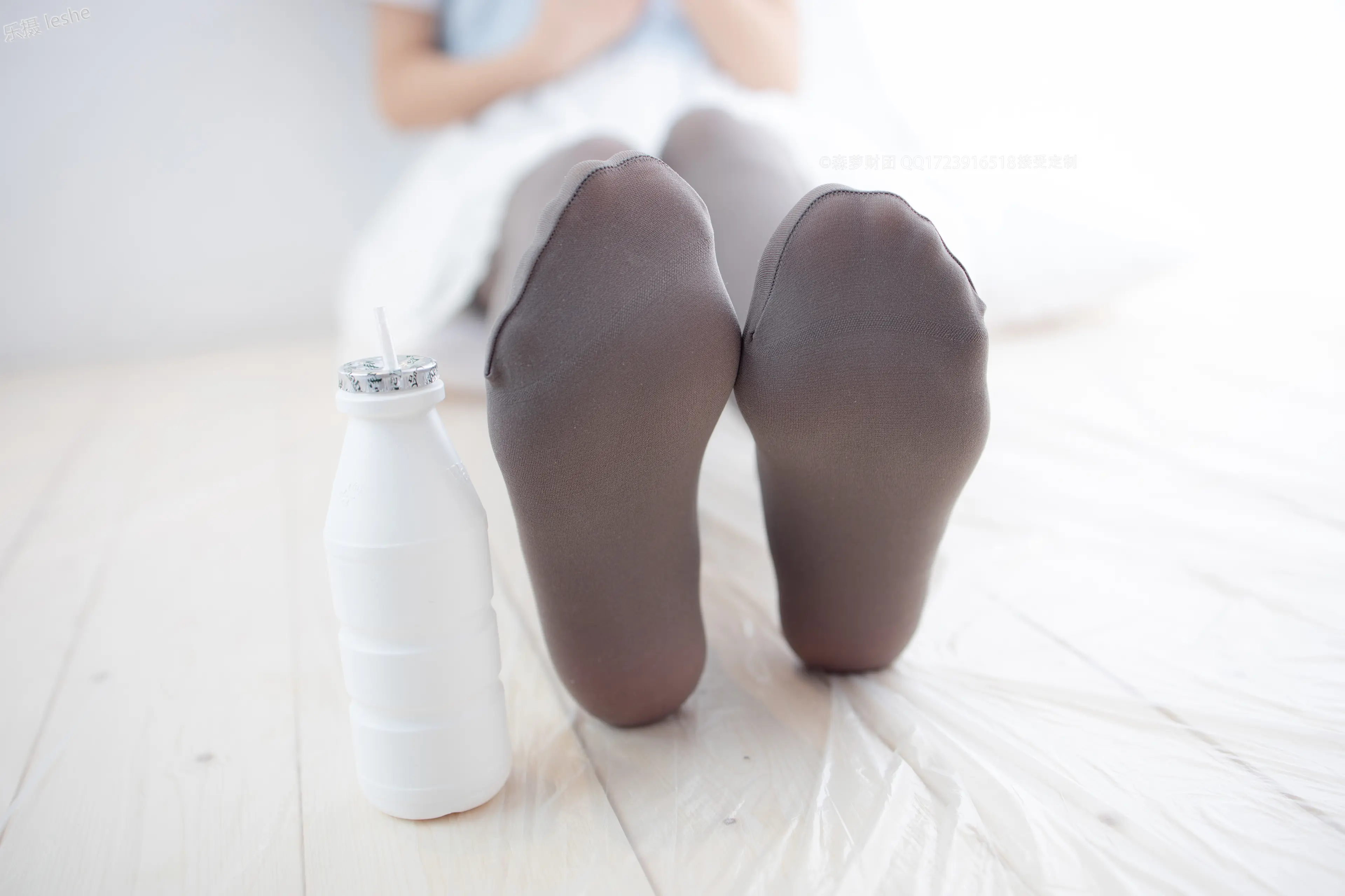 森萝财团 X 80D灰丝踩物 [86P]