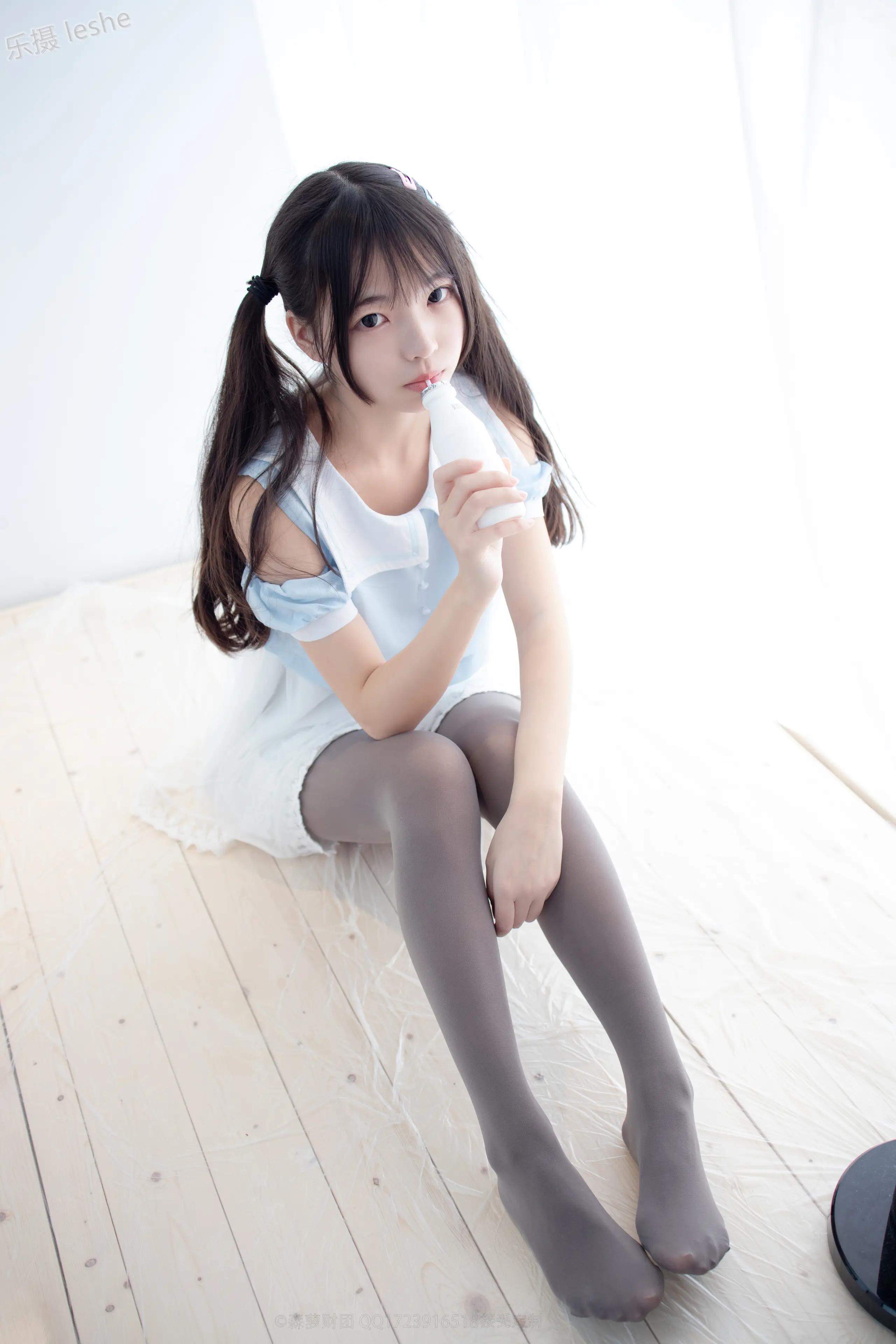 森萝财团 X 80D灰丝踩物 [86P]