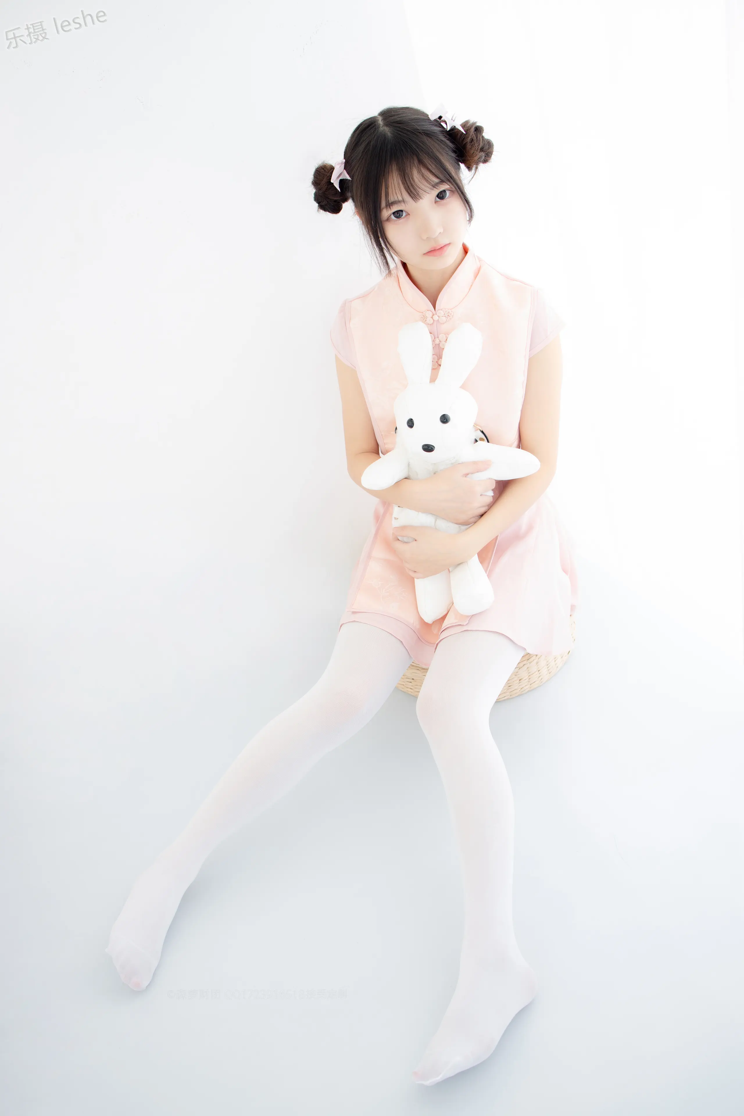 森萝财团 X 80D白丝踩物 [66P]