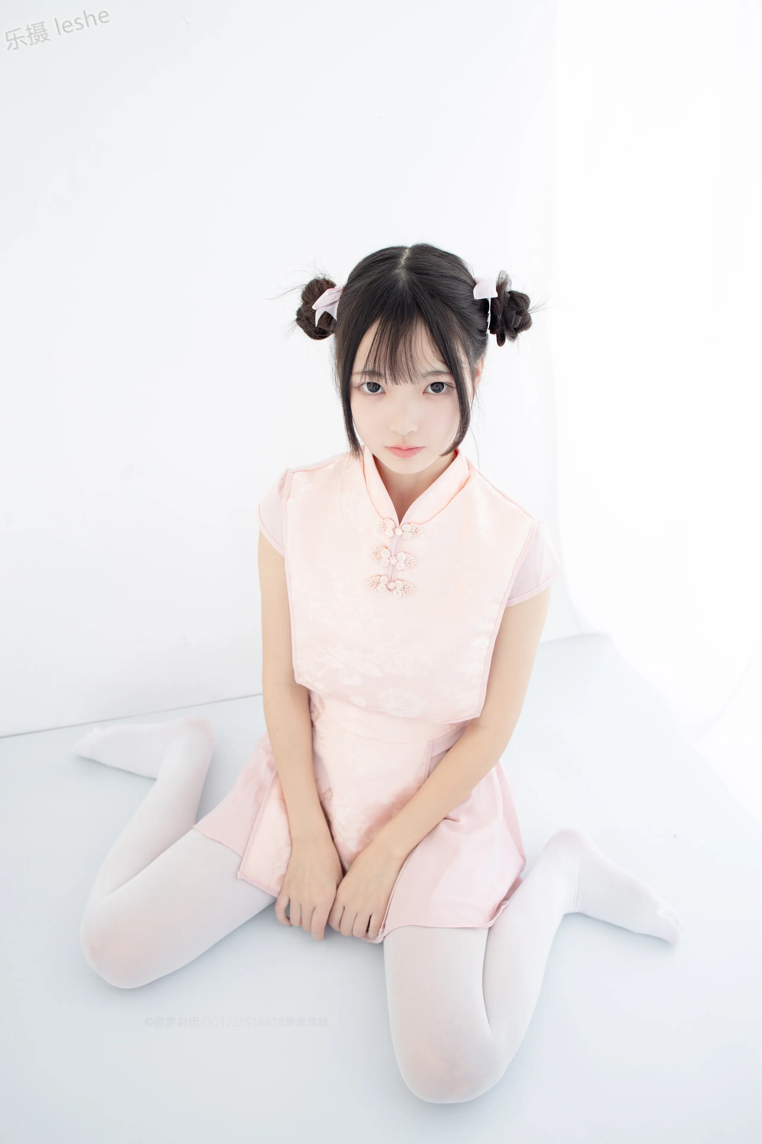 森萝财团 X 80D白丝踩物 [66P]