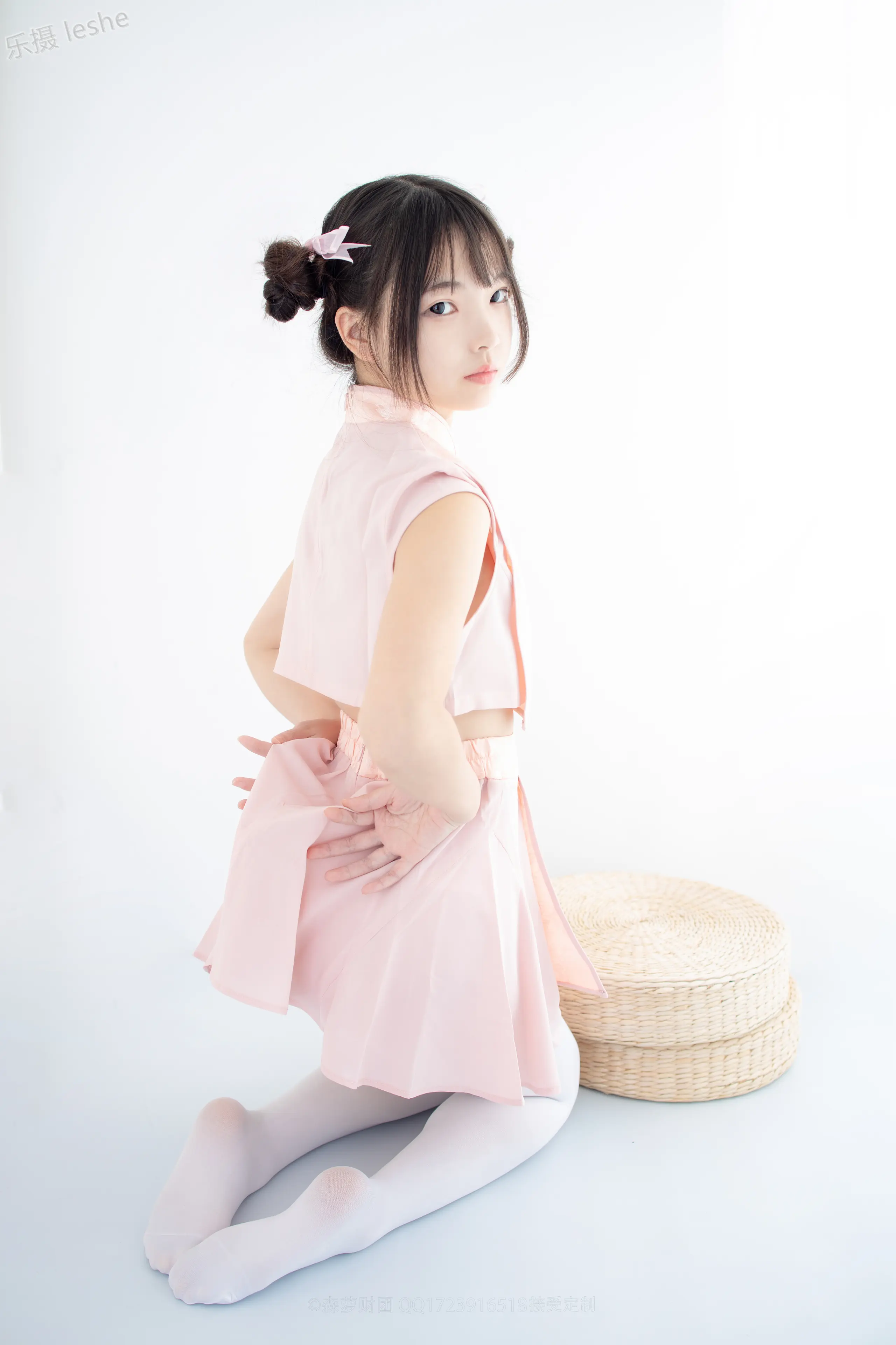 森萝财团 X 80D白丝踩物 [66P]