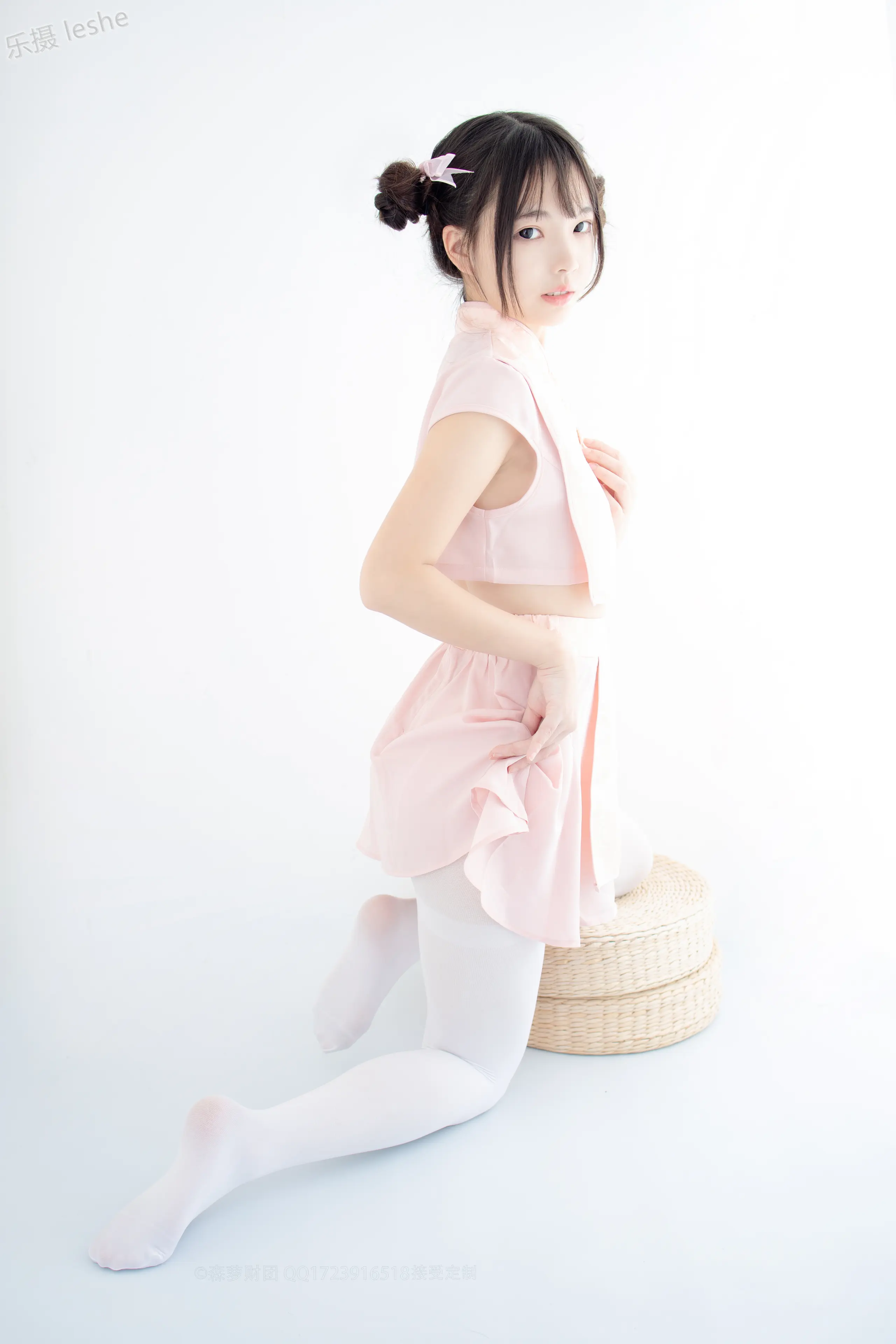 森萝财团 X 80D白丝踩物 [66P]